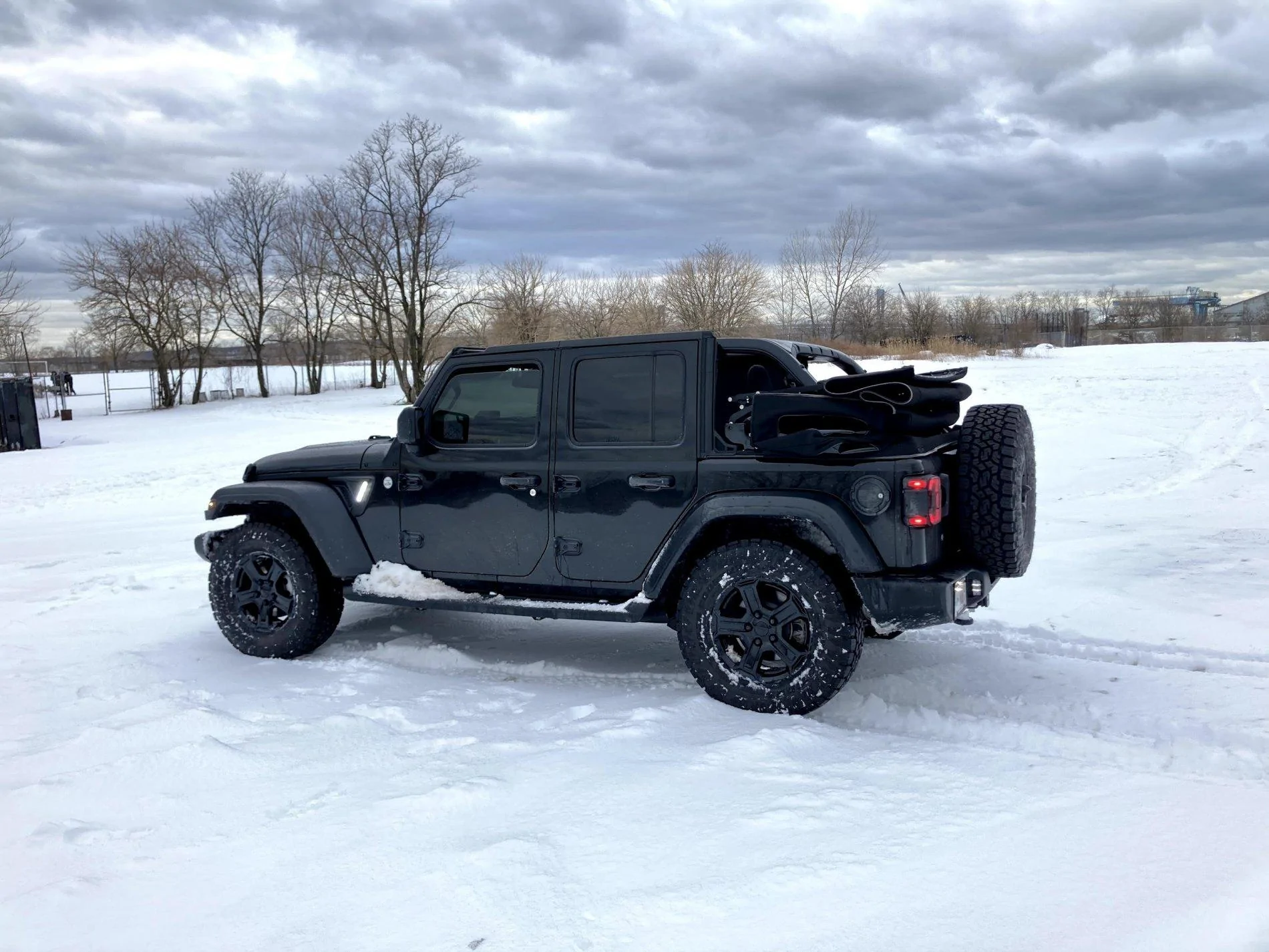 Jeep Wrangler JL Our First Snow Day IMG_2310