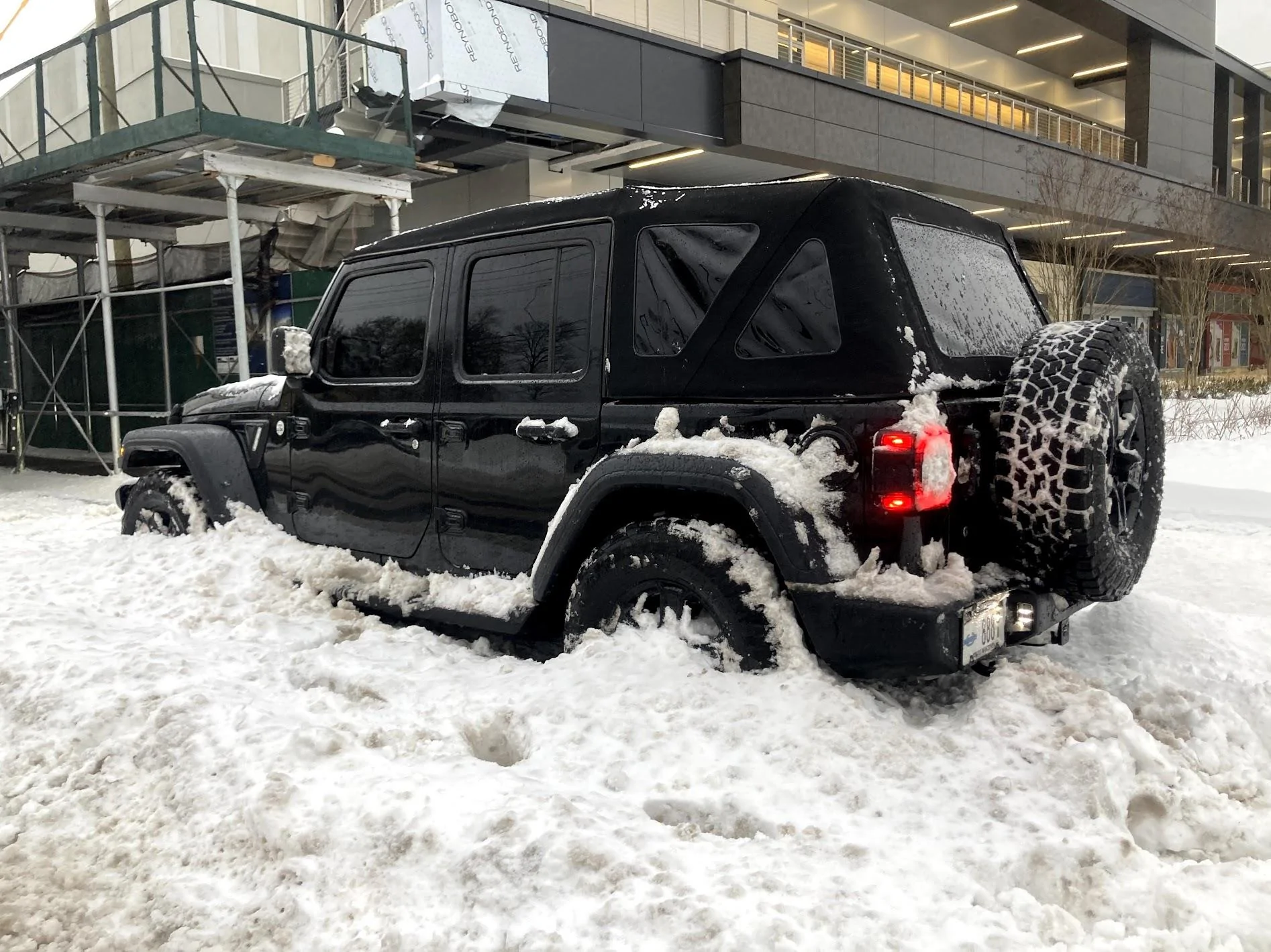 Jeep Wrangler JL Our First Snow Day IMG_2245