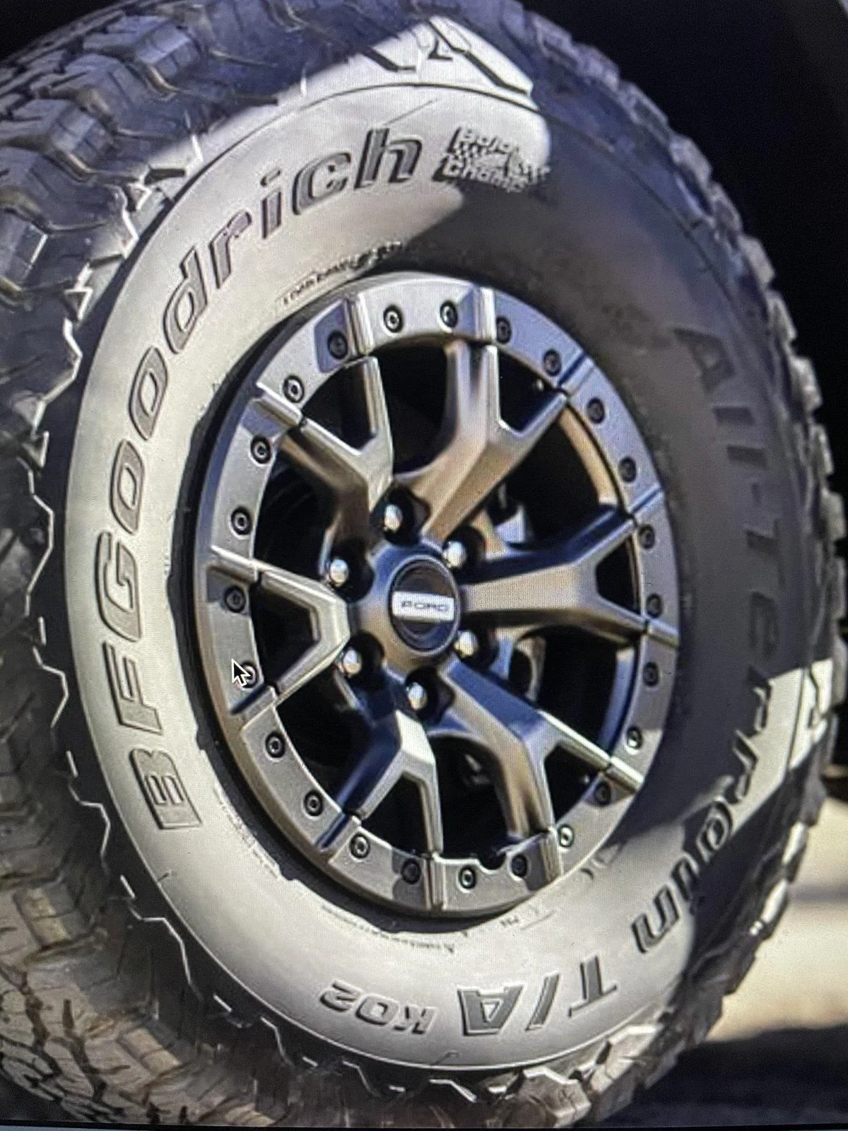 Jeep Wrangler JL New Raptor Load Range C 37s? IMG_2300
