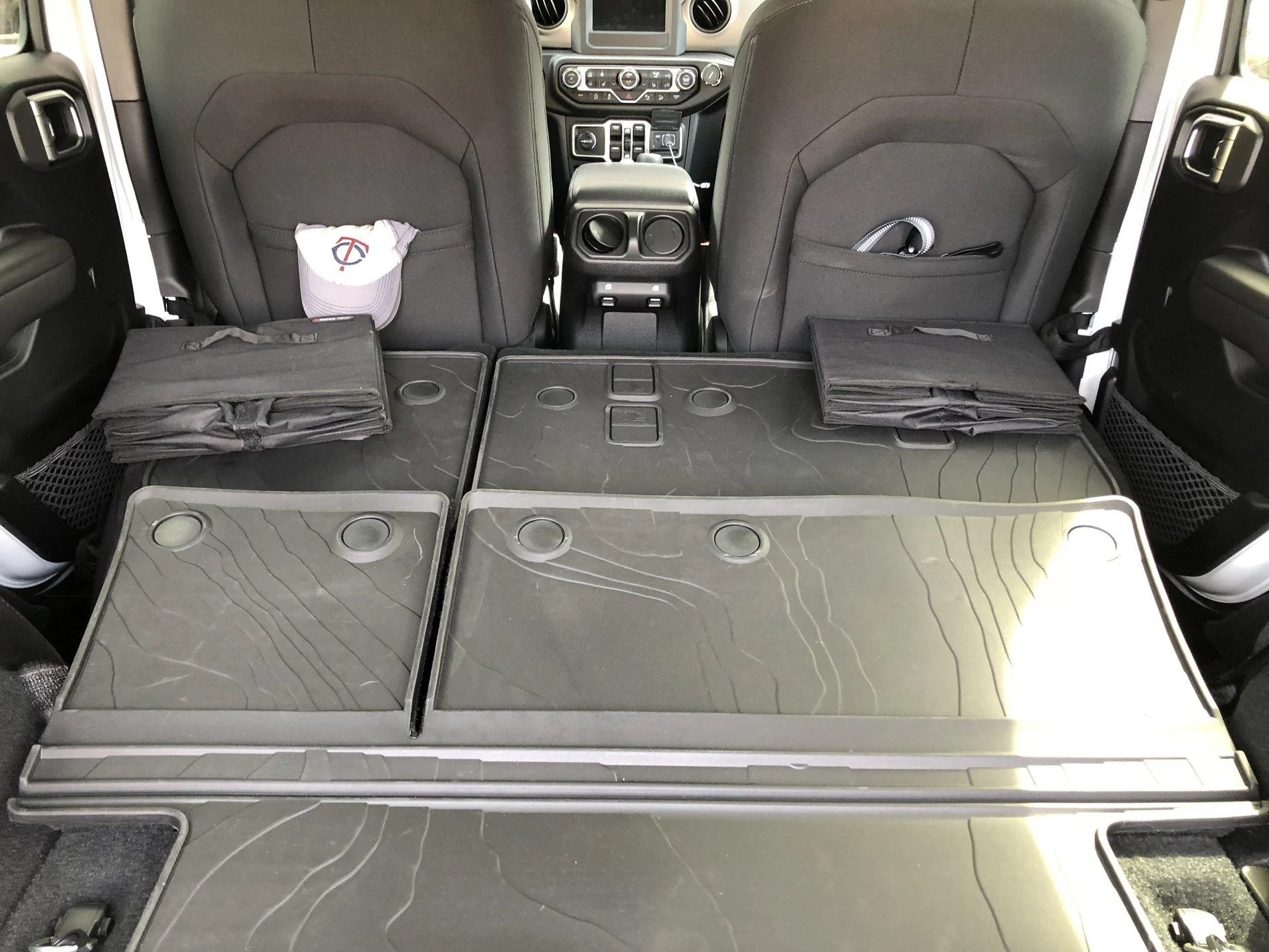 Jeep Wrangler JL Gap Hider for cloth seats BABF2E4D-6FD6-4848-B5E1-1EFC8682A5BF