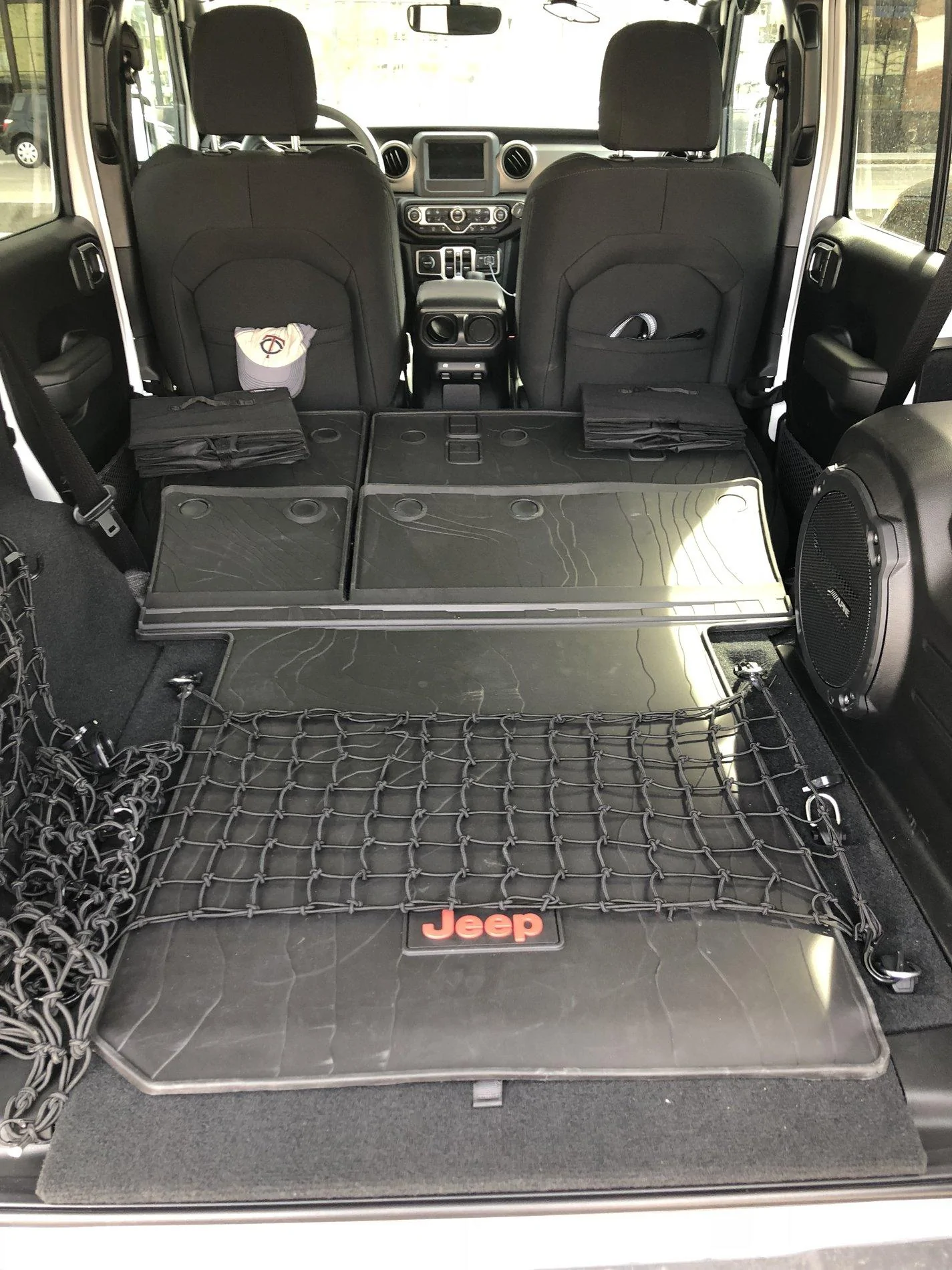 Jeep Wrangler JL Gap Hider for cloth seats BCA99D2D-DF0D-4979-BBB2-AF1C5CD0E551