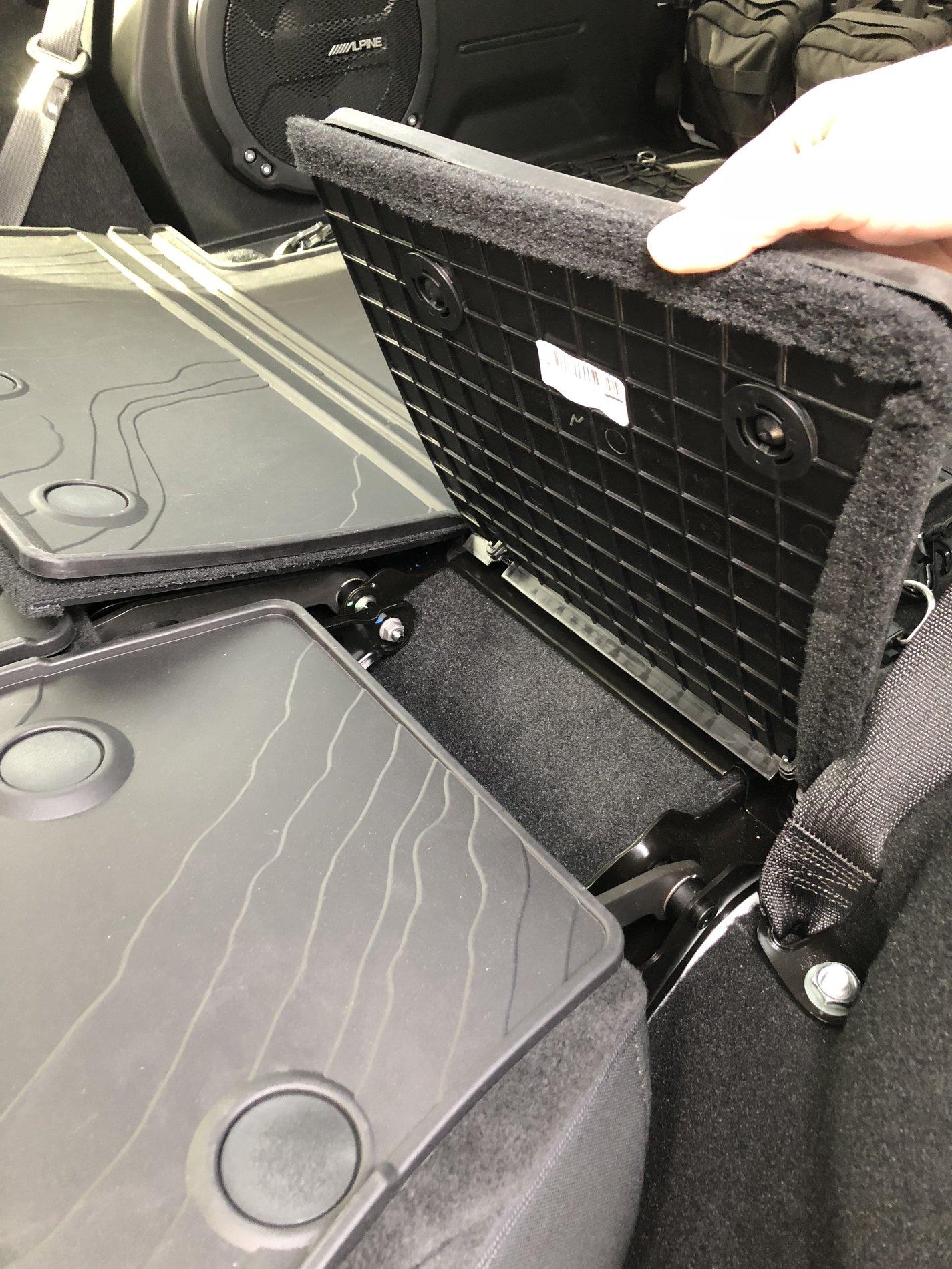 Jeep Wrangler JL Gap Hider for cloth seats 6EA50AAF-FC10-4DC8-9E44-1EF78976BC2A