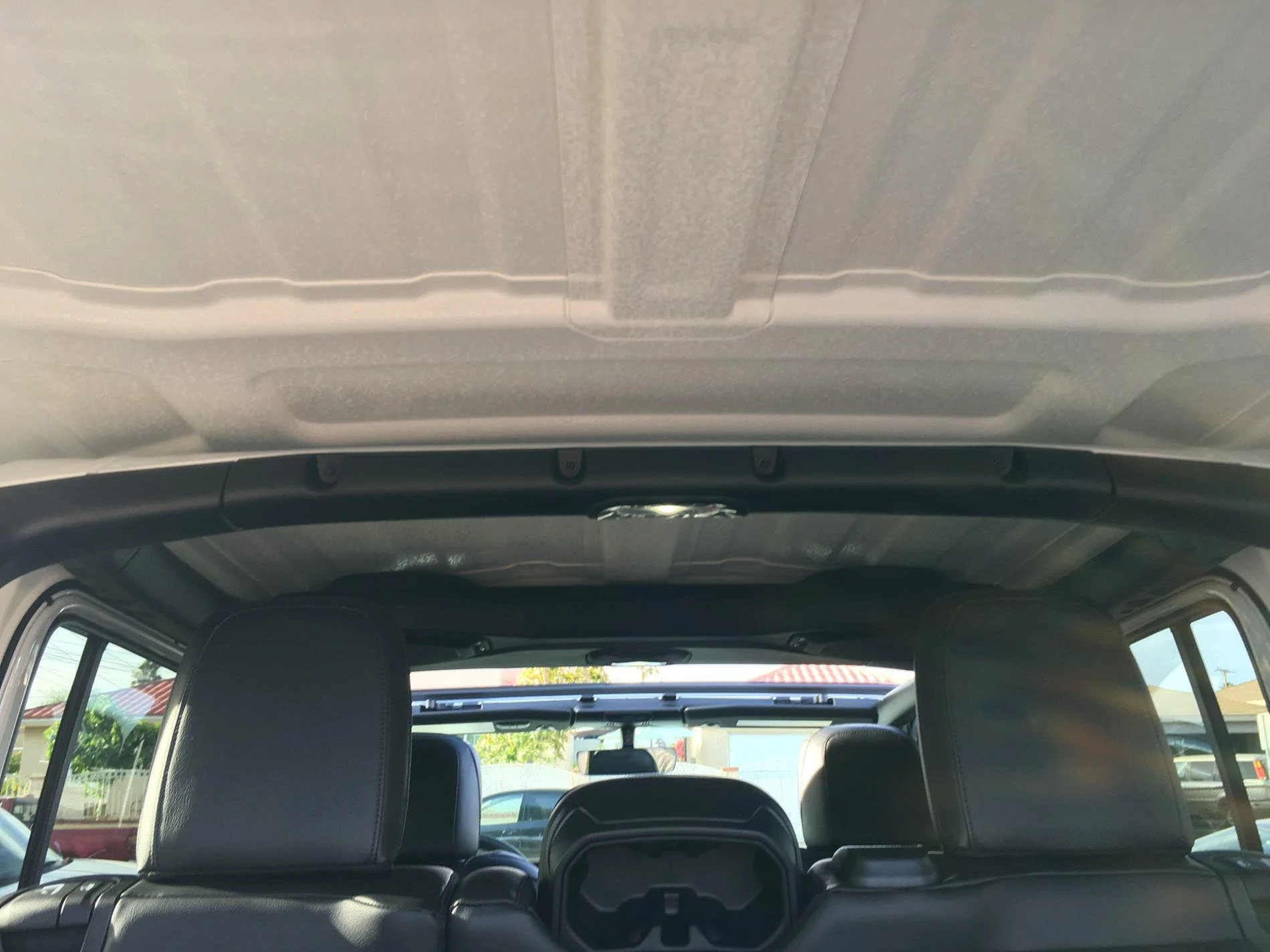 Jeep Wrangler JL Hardtop Interior 6CC8F85E-D6A3-46F8-B4E2-1749868D4CA8