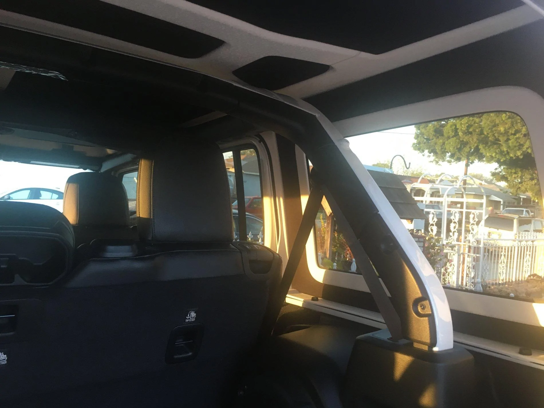 Jeep Wrangler JL Hardtop Interior D9D0EFC3-6DE1-4FCE-8EB3-559A67B78AC5
