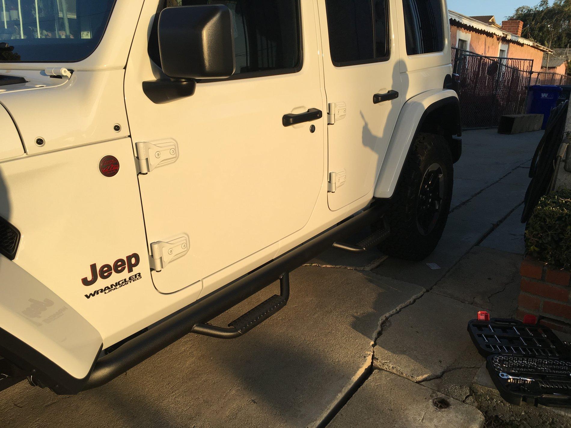 Jeep Wrangler JL Show me your Nerf steps AED07E2B-41DD-44D1-B614-202D337C34A8