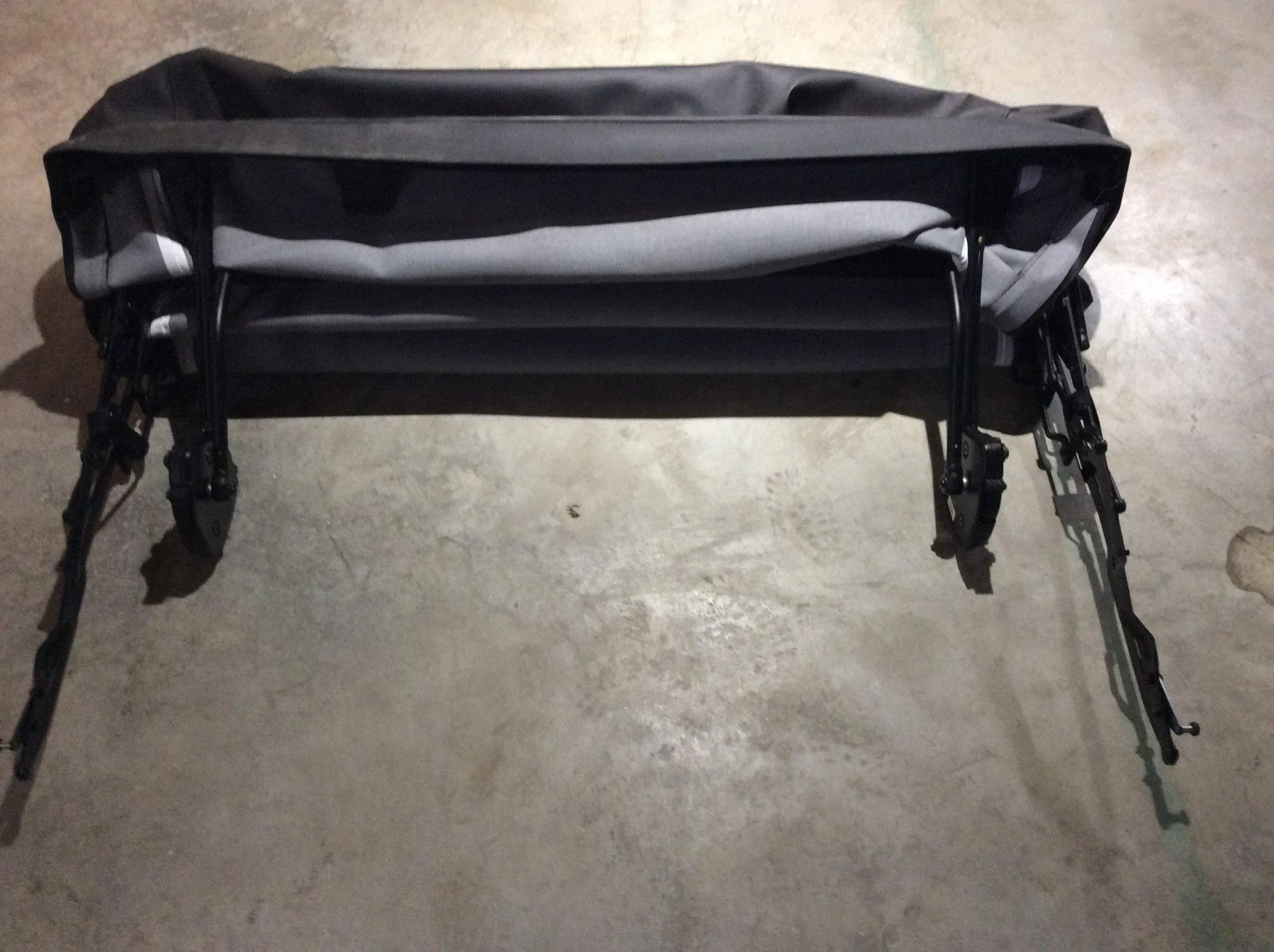 Jeep Wrangler JL 2020 JLUR complete soft top 20F93E12-3C57-494D-8F7C-24320AB1B221