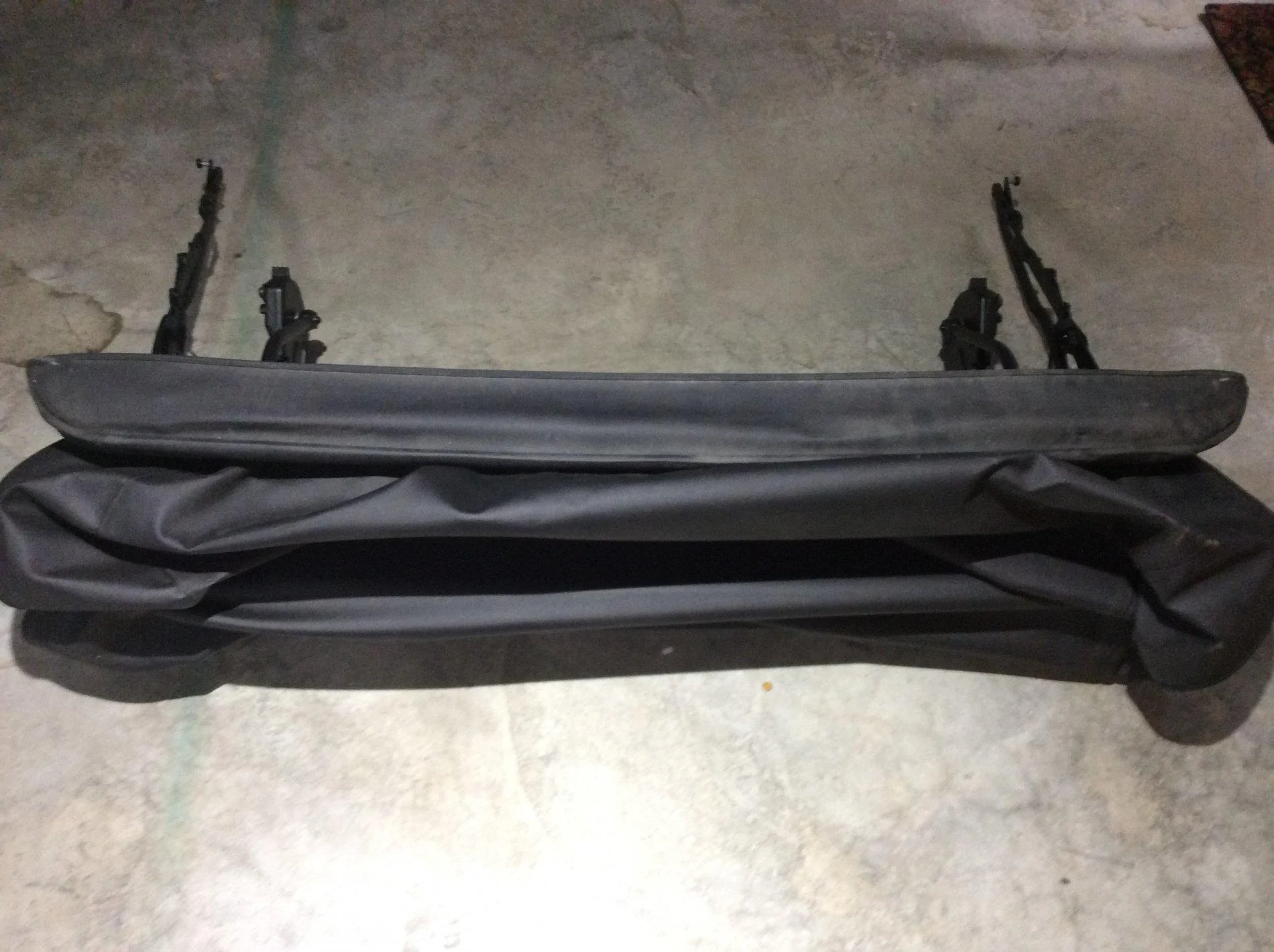 Jeep Wrangler JL 2020 JLUR complete soft top 4689F8E5-285C-4B45-800B-6AFEF2E0BA32