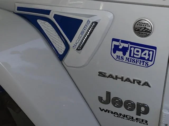Jeep Wrangler JL Sidetrack LED Light Install Helper Guide image27