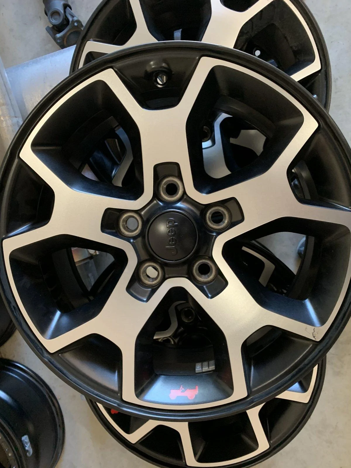 Jeep Wrangler JL 5 Rubicon wheels E5CADDF5-2582-40CC-8E56-B550A9E299D8