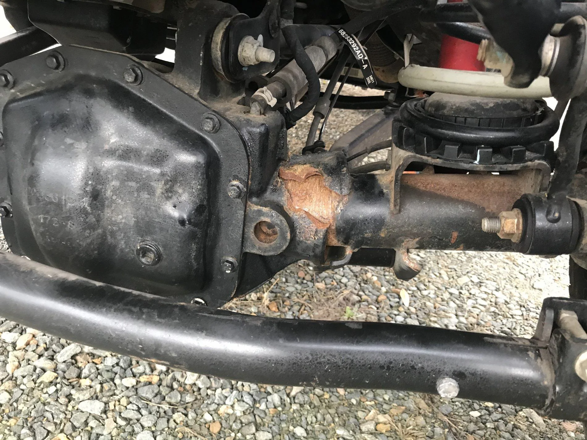 Jeep Wrangler JL Wrangler JL rubicon front diff housing 846BA30E-26E9-4500-BB01-387ECEF8BAAA