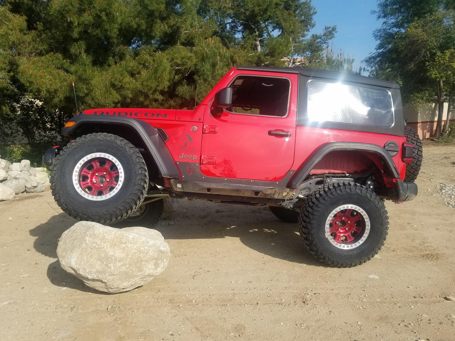 Jeep Wrangler JL Firecracker Red JLR not common?  Need pics... 20190406_164314