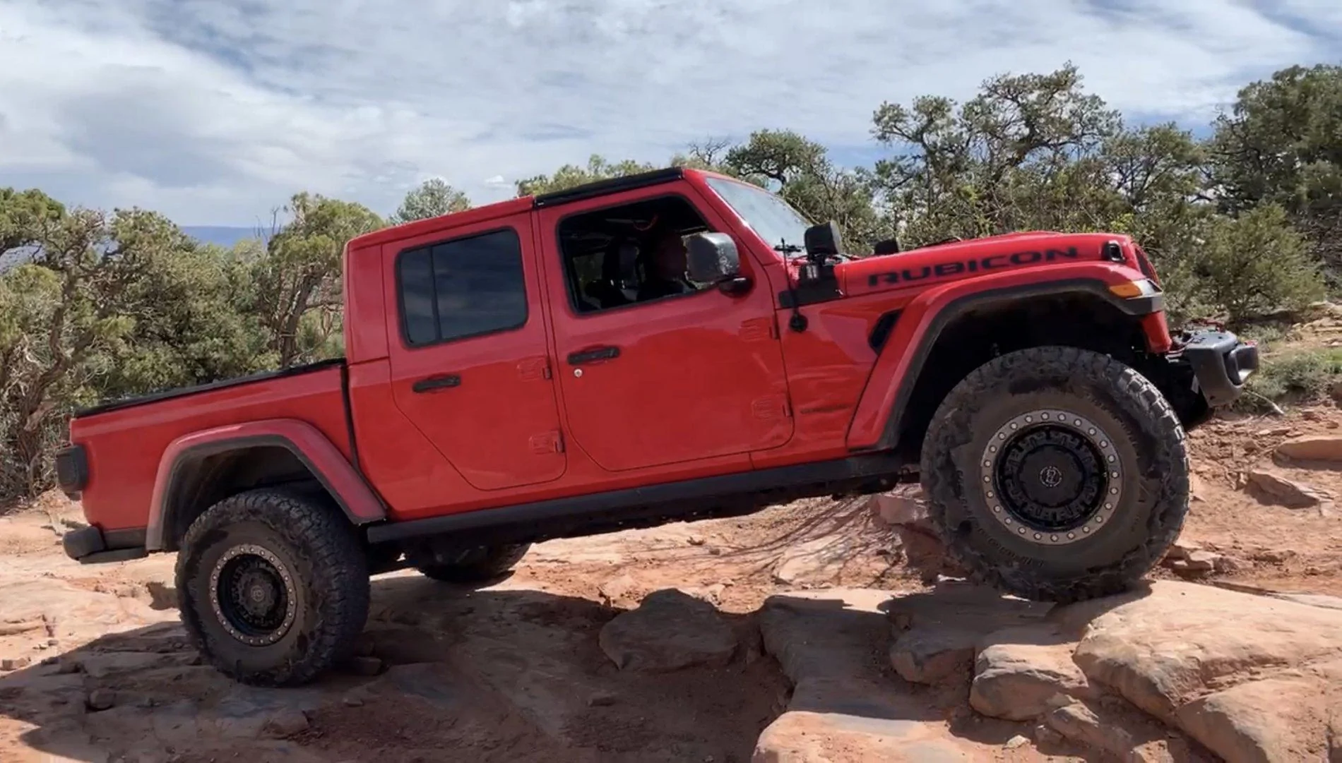Jeep Wrangler JL Upgrade to a JT? EF05D0E5-1BEF-46F9-ADD9-95C60D36D45A