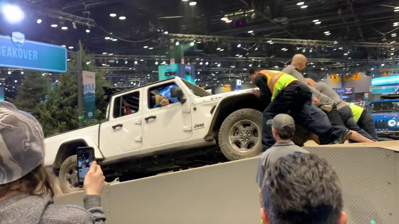 Jeep Wrangler JL Upgrade to a JT? 1613164980484