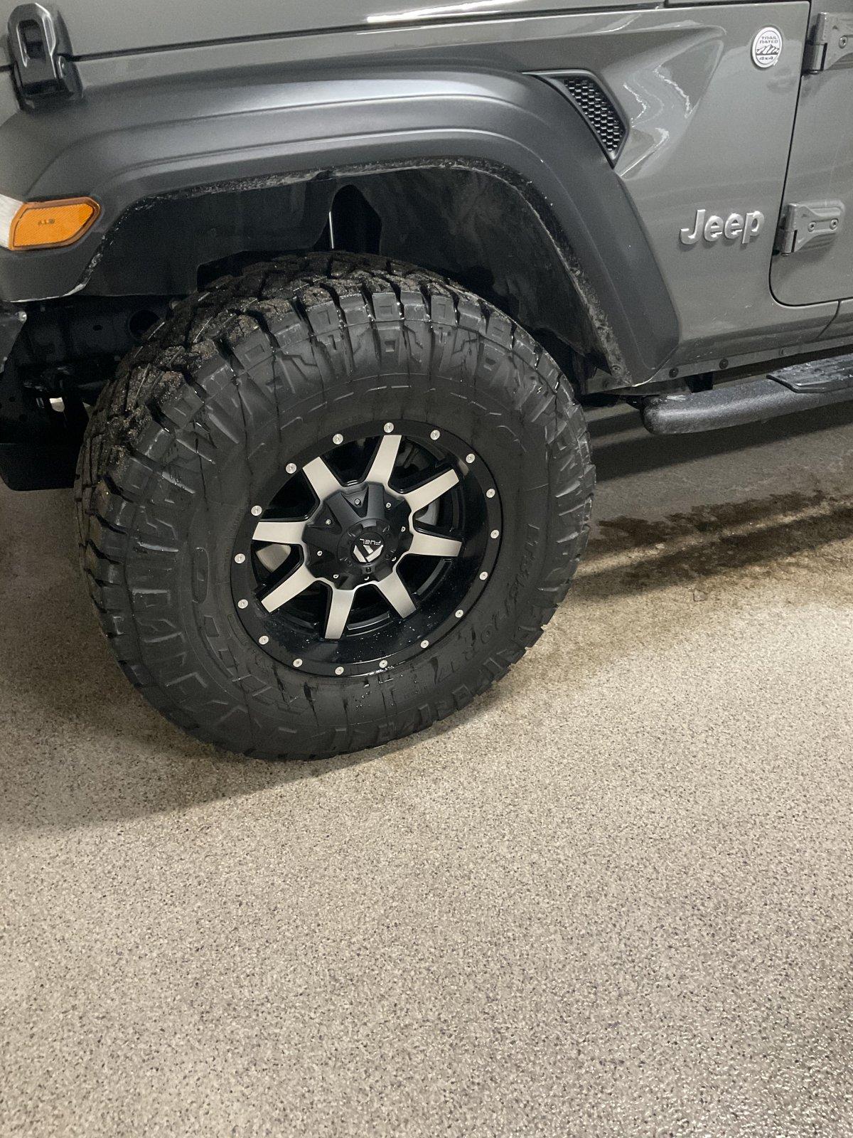 Jeep Wrangler JL 315/70R17 with -12 offset 820C23D1-A165-4FF7-B5B2-8A69DC97CEE5