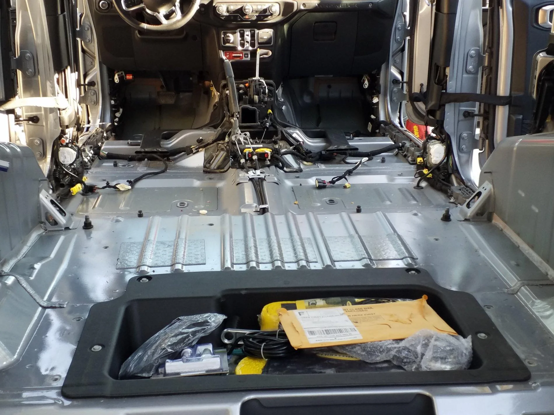 Jeep Wrangler JL Noise Control Project 20201231_135611