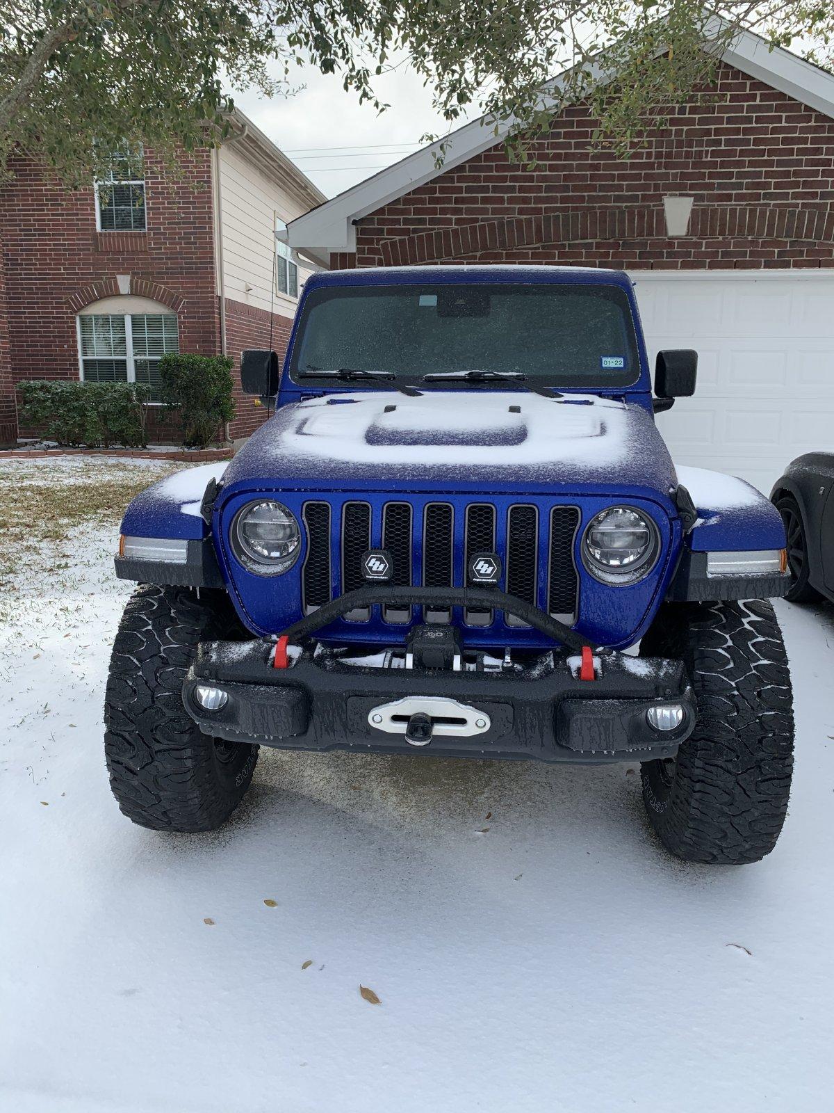 Jeep Wrangler JL Snow Wheeling in Texas! 76D58609-9BF4-45F3-AB45-EAB86BE26447