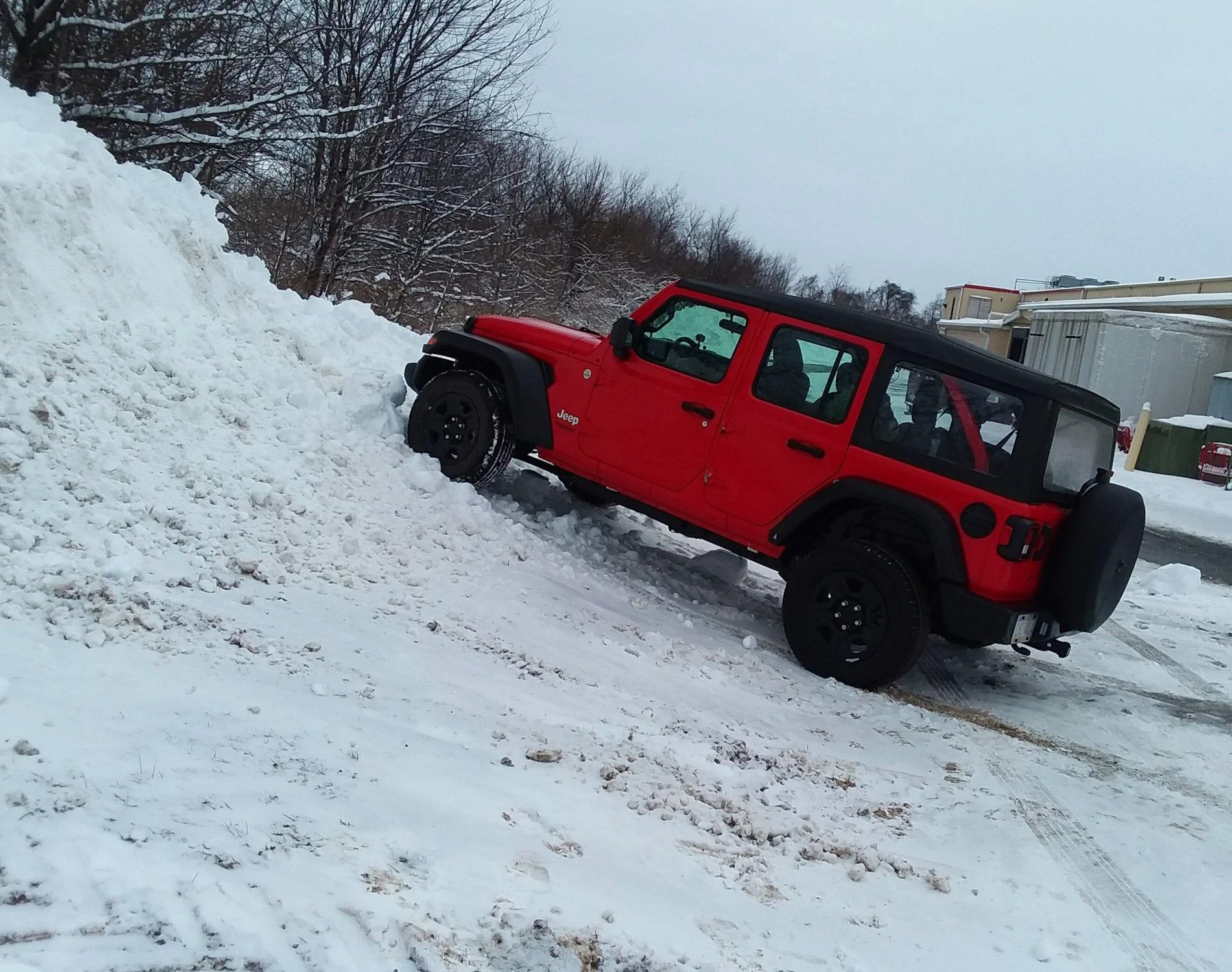 Jeep Wrangler JL Jeeps in Snow... post pics. 20210202_093222