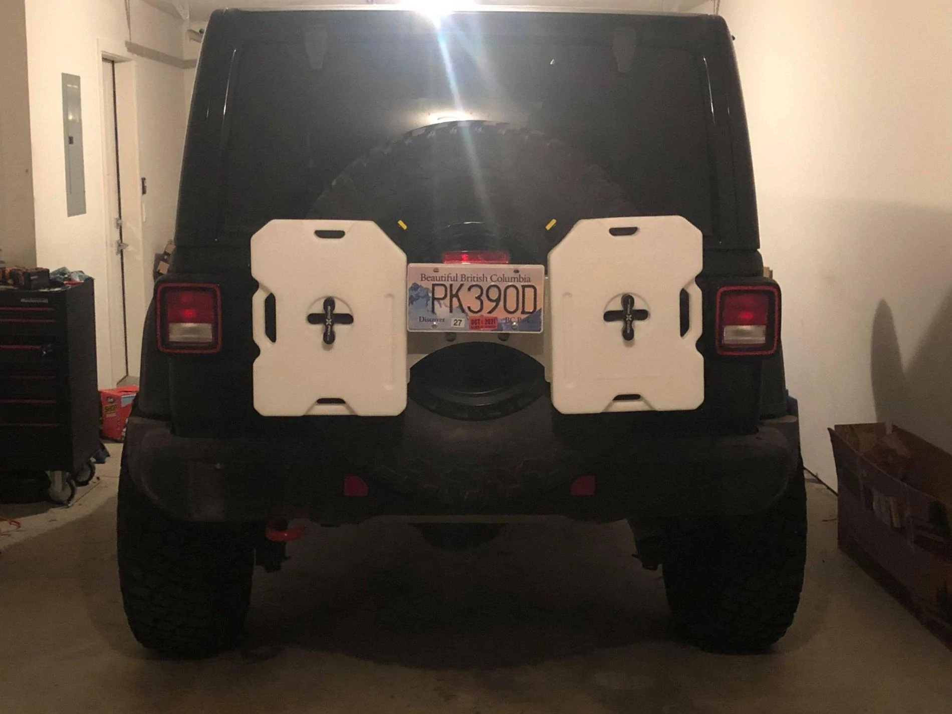 Jeep Wrangler JL All rotopax mount options 146855077_139980741293507_1162645927525570366_n (1)