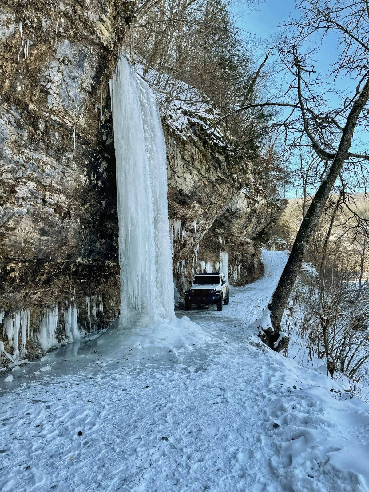 Jeep Wrangler JL Jeeps in Snow... post pics. IMG_6764
