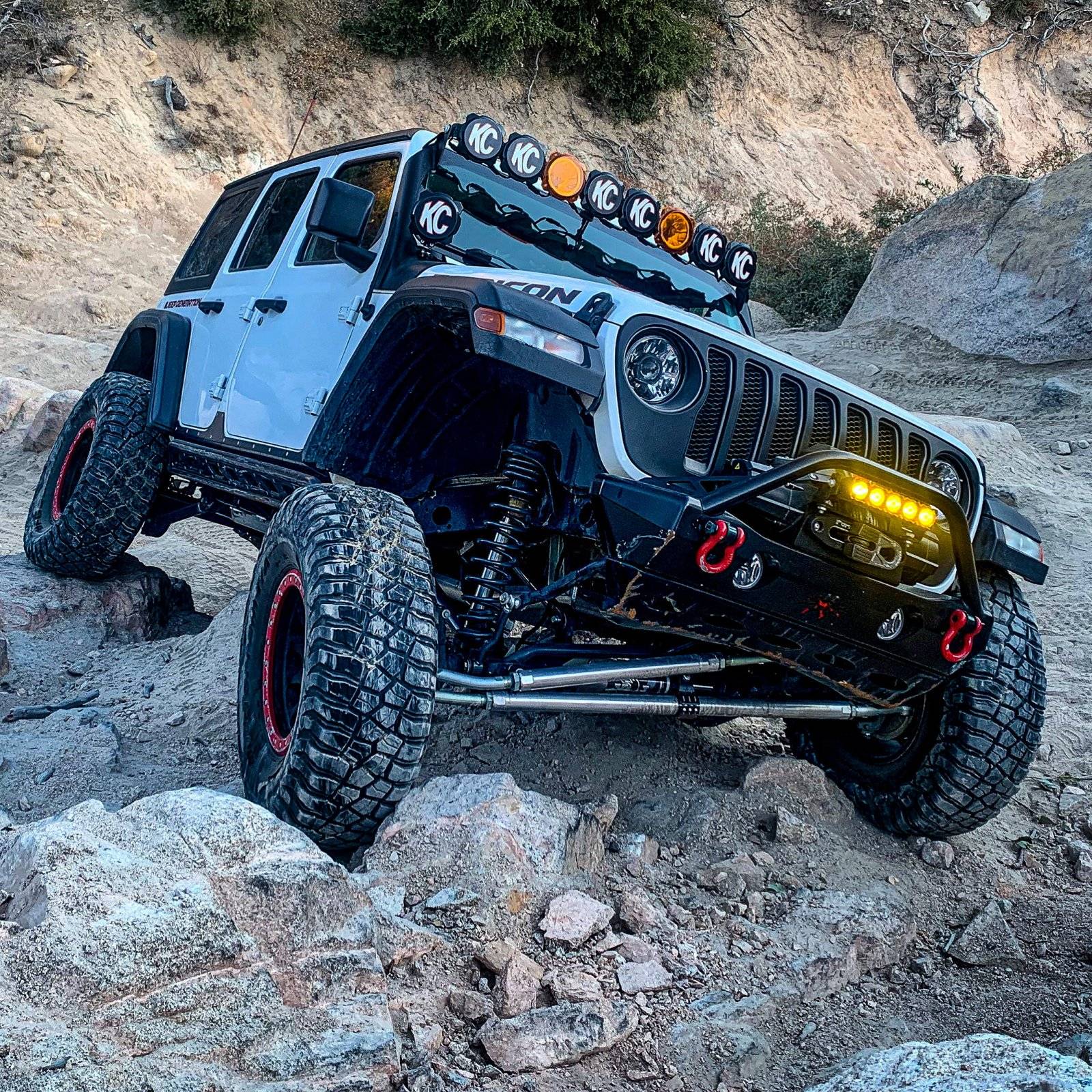 Jeep Wrangler JL Stubby Bumper. Let's see them. 74614969-D839-4EF9-959D-50B3D7D4946D.JPG