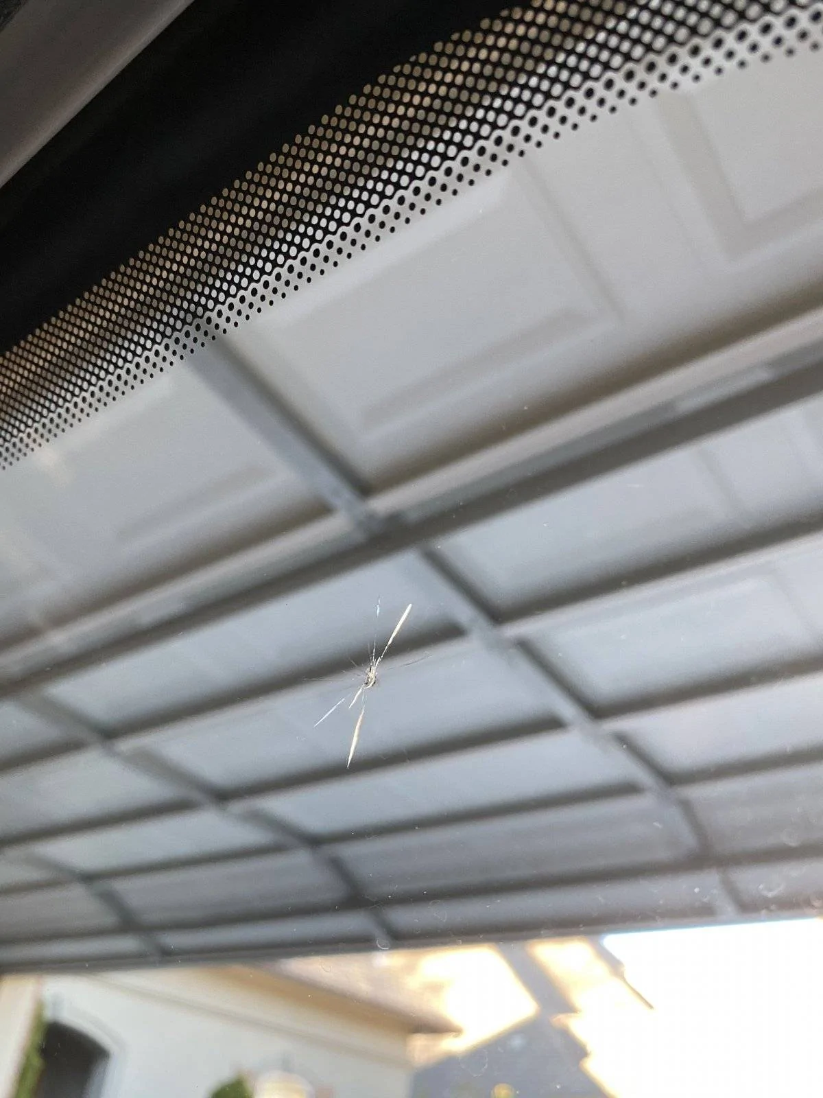 Jeep Wrangler JL Cracked Windshield Club 41D5652F-CC0C-4AAE-B65D-A45B394BF861