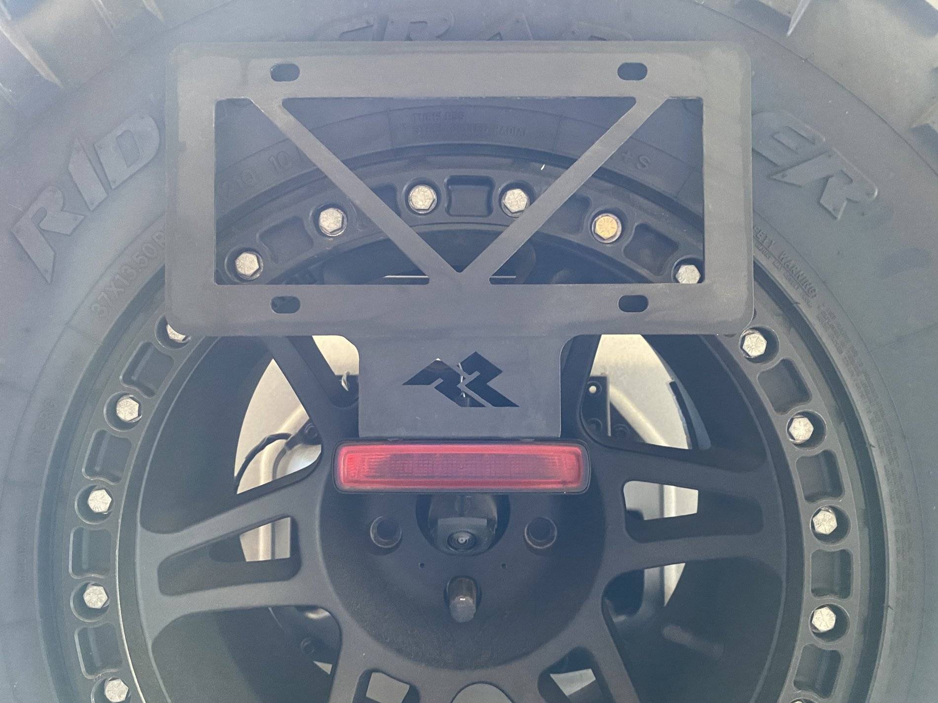 Jeep Wrangler JL Rugged Ridge plate bracket A285B5BF-7C57-4CF0-BB13-ED0E7A21D14B