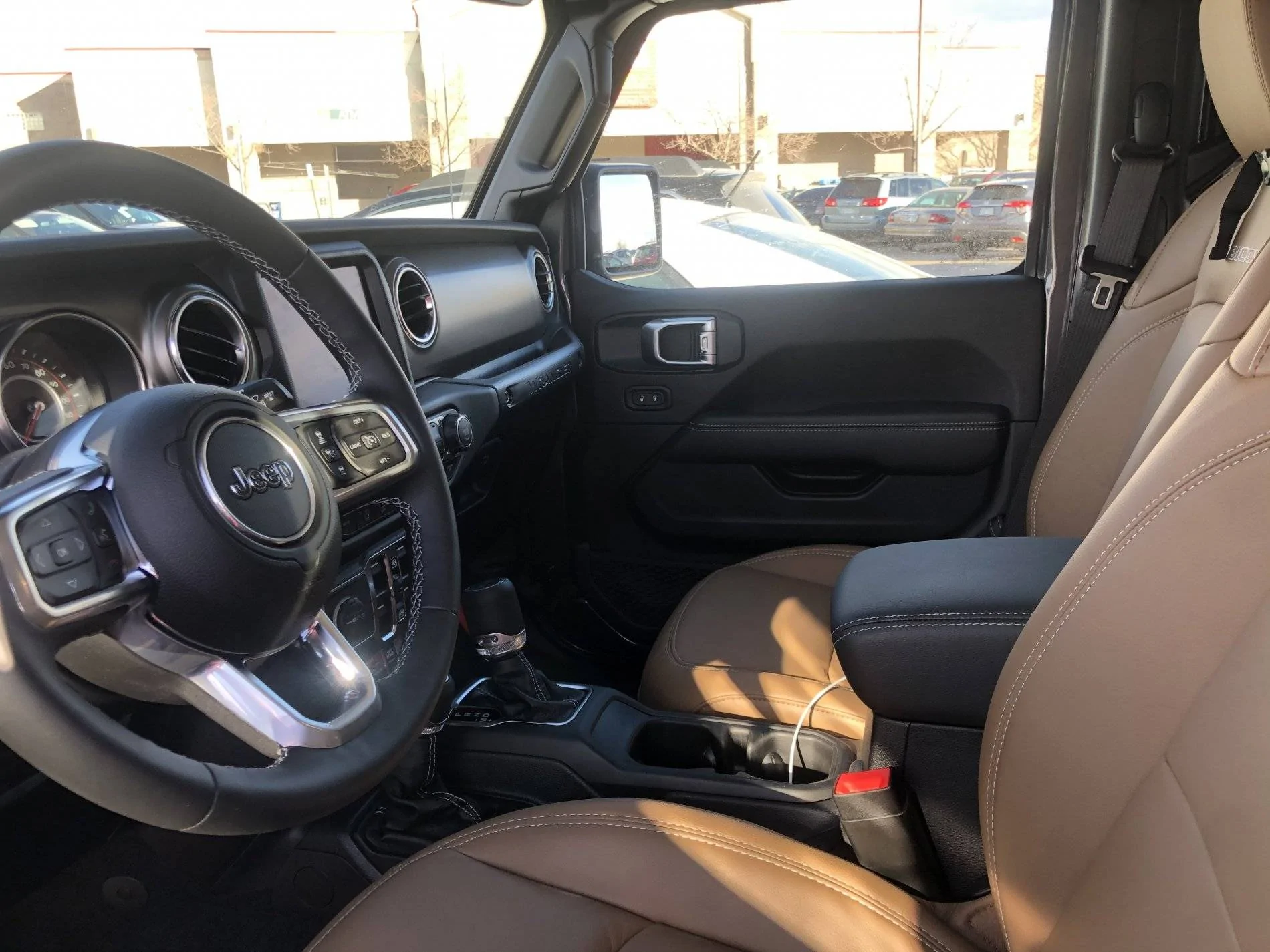 Jeep Wrangler JL 2021 Dark Saddle / Tan leather Interior 706C4D83-6404-4147-9EF5-769CBDE959DA