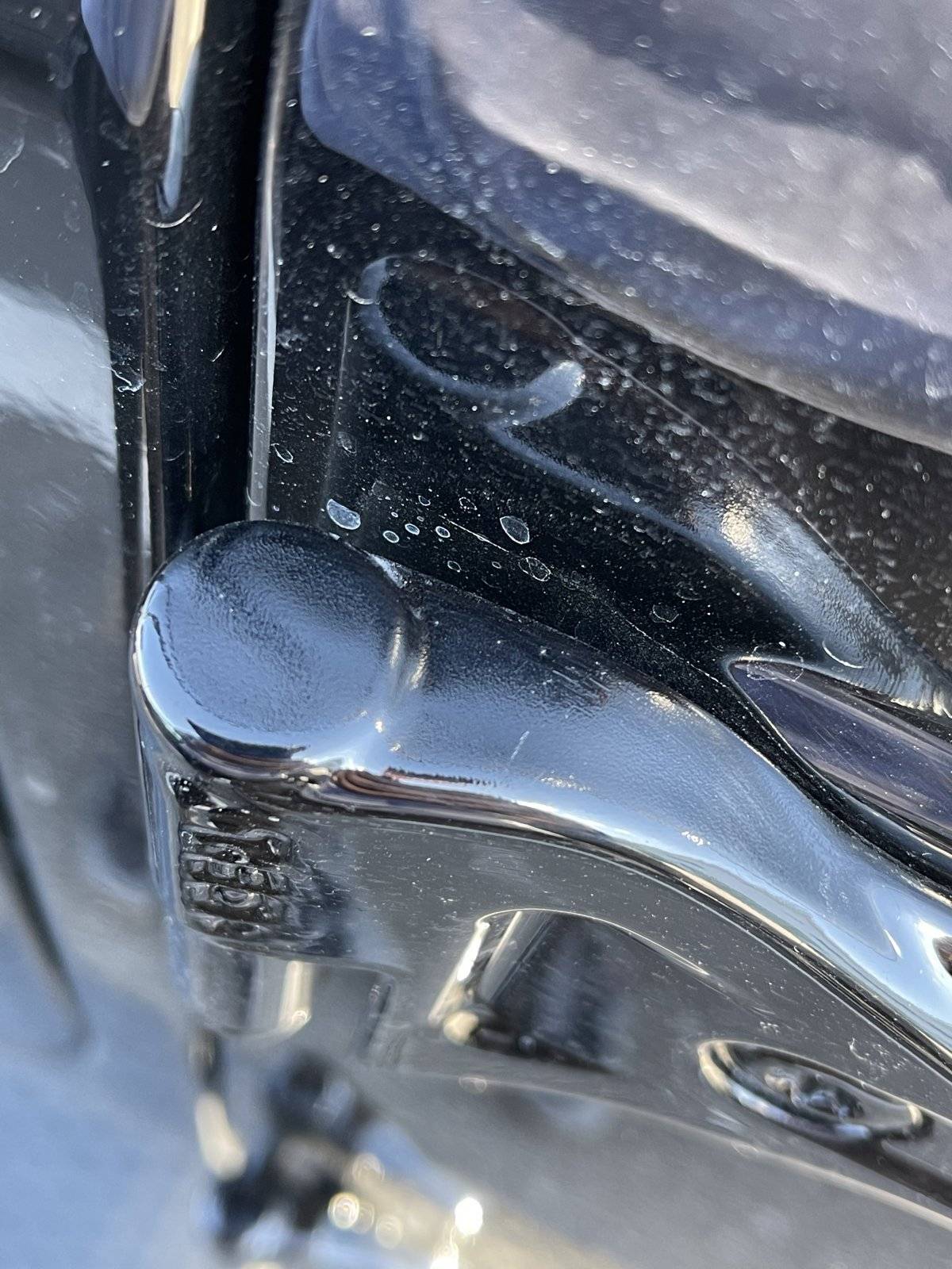 Jeep Wrangler JL Bubbles in Paint at Door Hinges C26D8B5E-FE13-444C-B378-AFB8C0098F3B