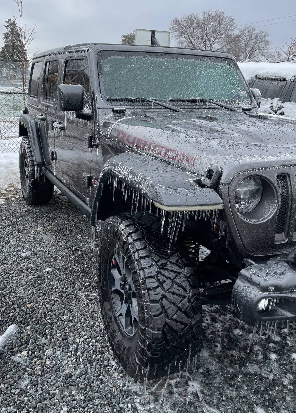 Jeep Wrangler JL Rubicon wheels CC1C8F27-767D-47C3-AFA8-0D884AC59097