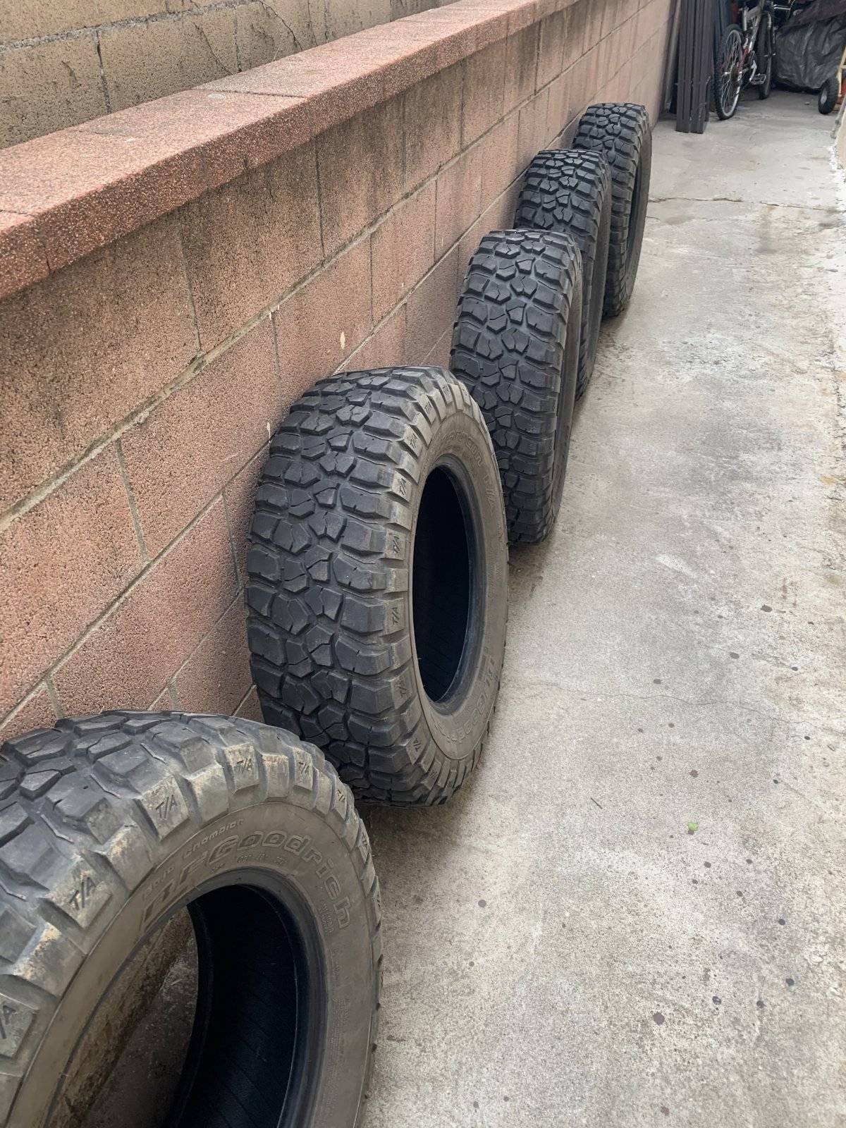 Jeep Wrangler JL BFG 255/75/R17 450 obo 2FF43BEE-496C-426D-900D-A7C9EAFEE236