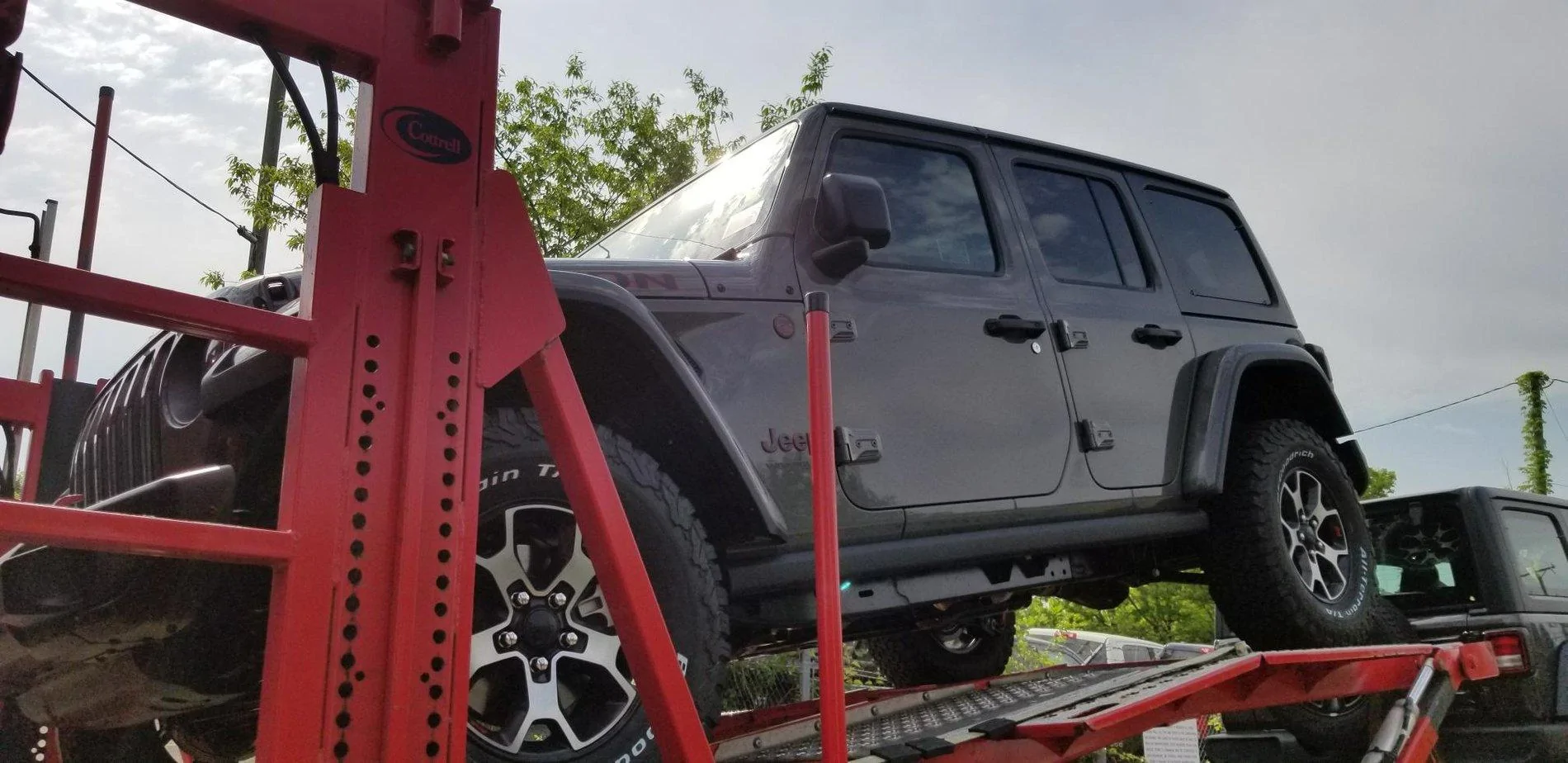 Jeep Wrangler JL STING GRAY Wrangler JL Club 23B087BF-E9A8-46AA-832C-7FDE1B047015