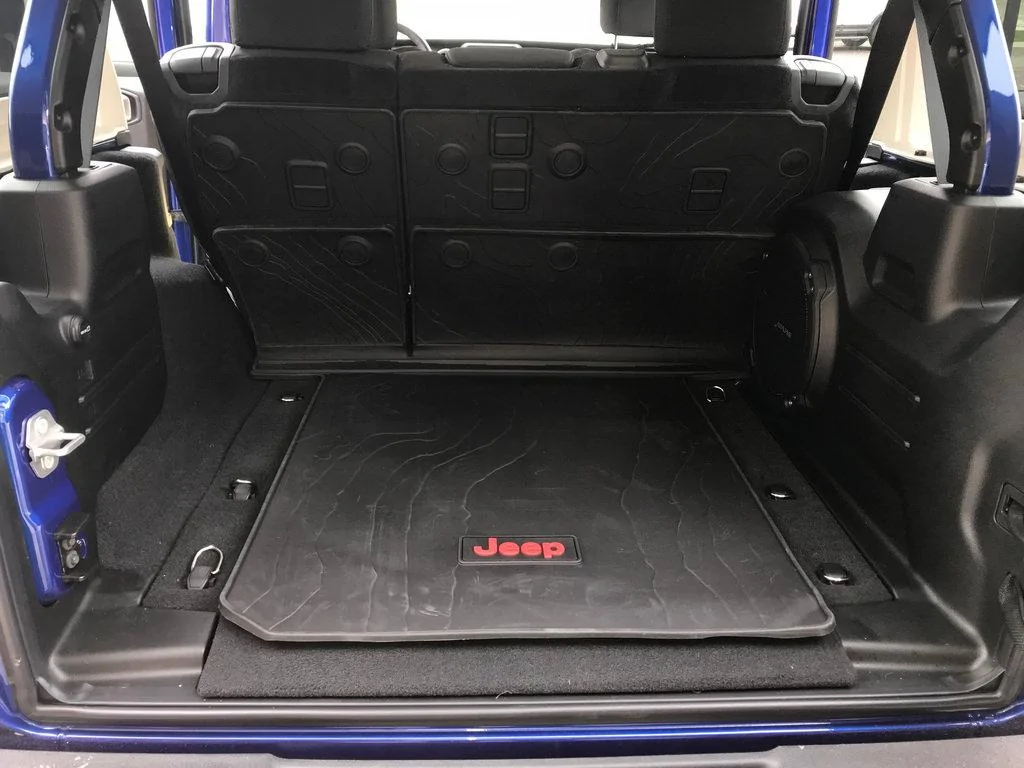 Jeep Wrangler JL Trunk Liner 40280244070_d3ed6fe095_