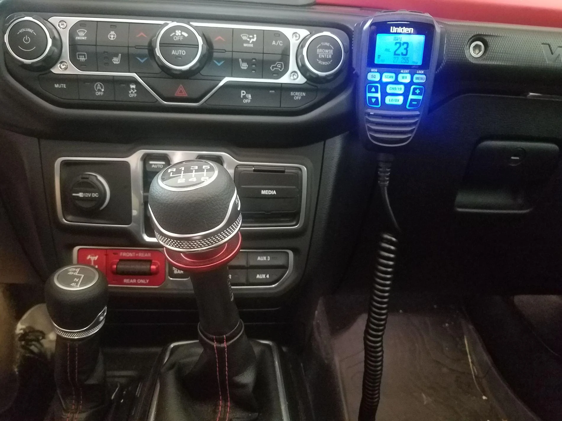 Jeep Wrangler JL CB Antenna Mount Needed! vGGxhdo