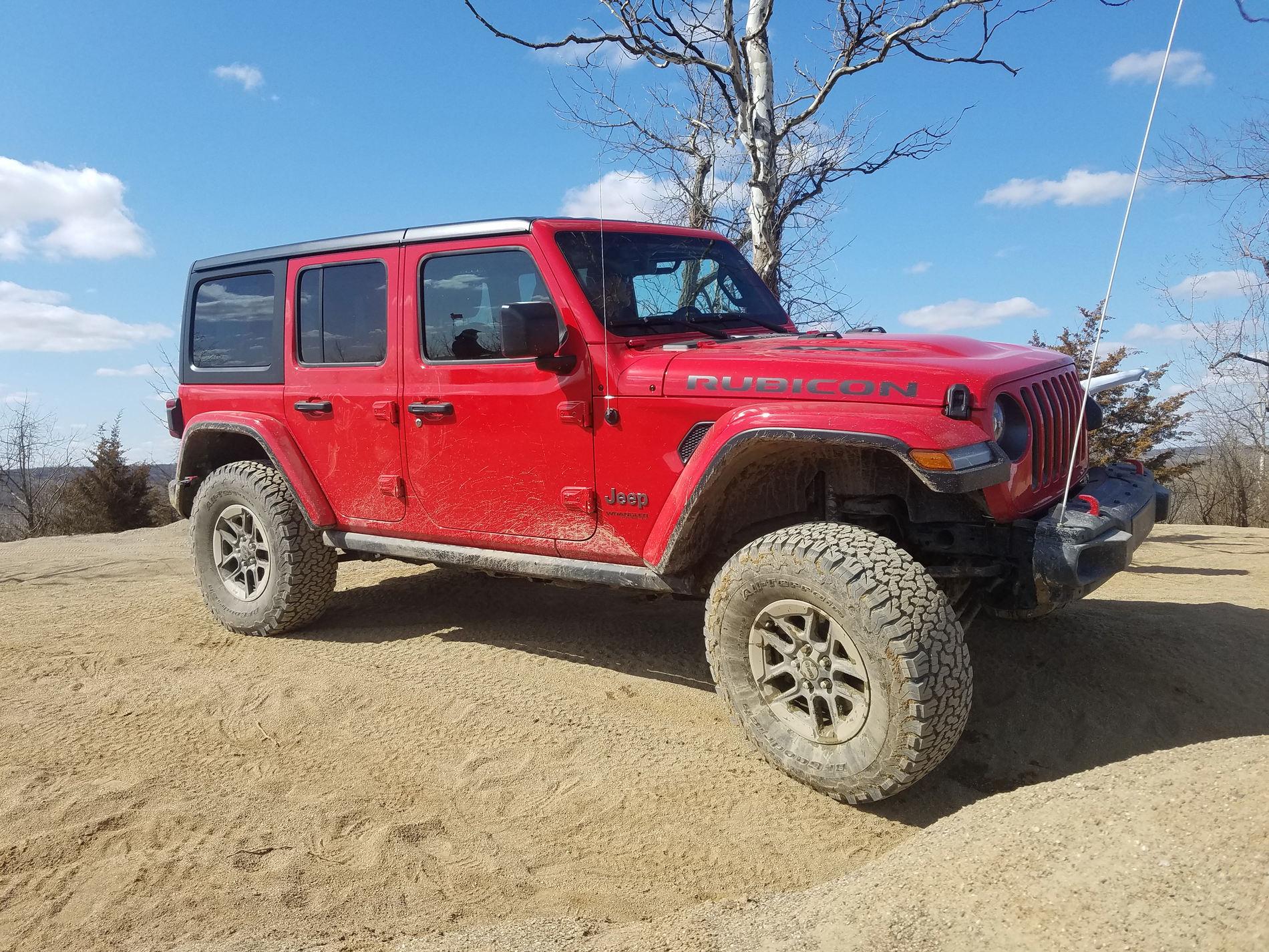 Jeep Wrangler JL Flag mounts for front bumper? IaPfaSA
