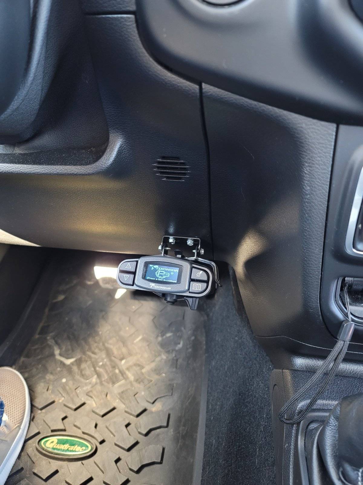 Jeep Wrangler JL Has anyone installed the Mopar Trailer Brake Controller? 20210305_133805