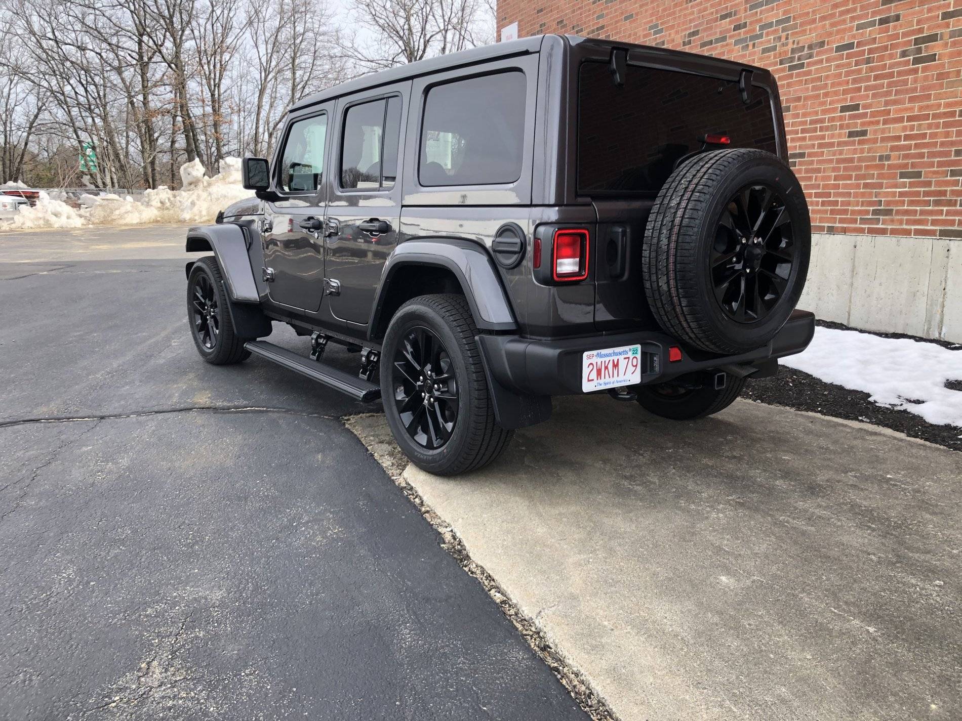 Jeep Wrangler JL Installed new leather interior CEAC86D9-0DBC-4F51-914E-0083A9C51A4A