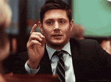 tenor (23).gif