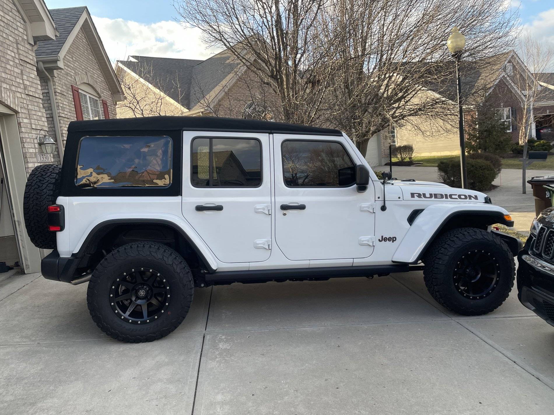 Jeep Wrangler JL Debadging Problem 19E26D80-FD17-40A0-9292-D842F5AAD513