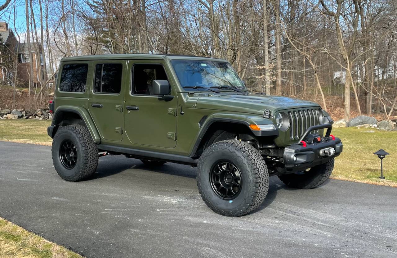 Jeep Wrangler JL Debadging Problem JLURD-SG - 1