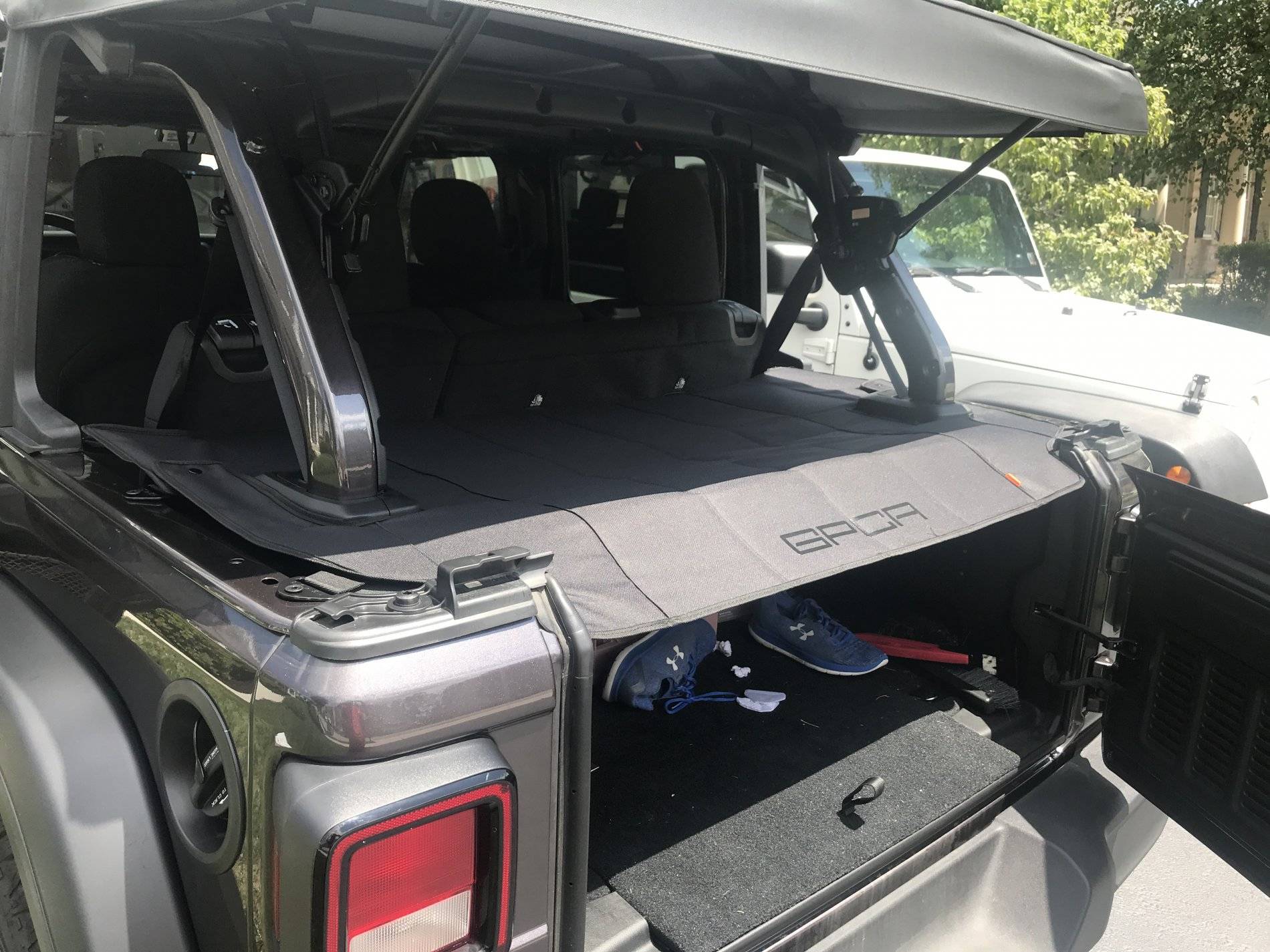 Jeep Wrangler JL Cargo security that works with soft top? 88DA7860-531B-4BB5-8B2D-5AFAD7AA7051