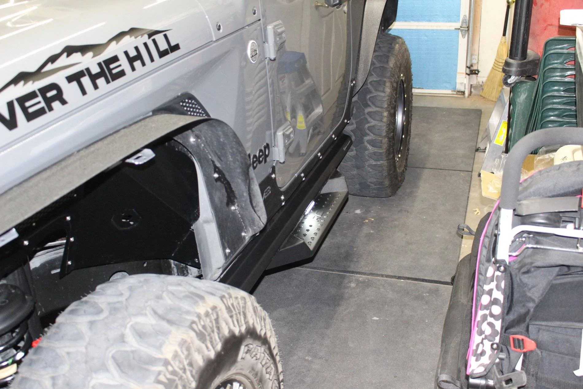 Jeep Wrangler JL Rough Country DS2 Side Steps JL 2dr. IMG_0538