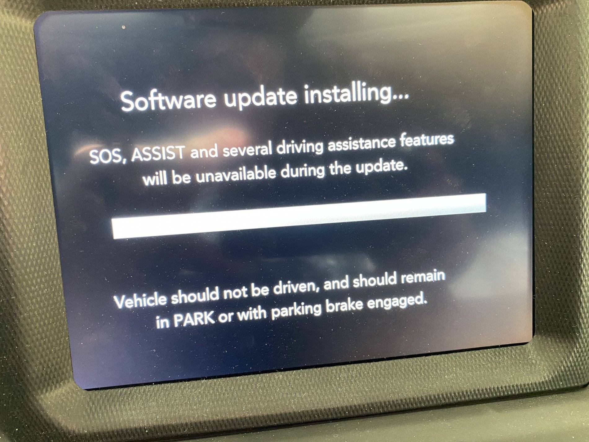 Jeep Wrangler JL Over the air U-Connect update never completes 5195504A-915E-4DCE-B419-03AD555FF0CA