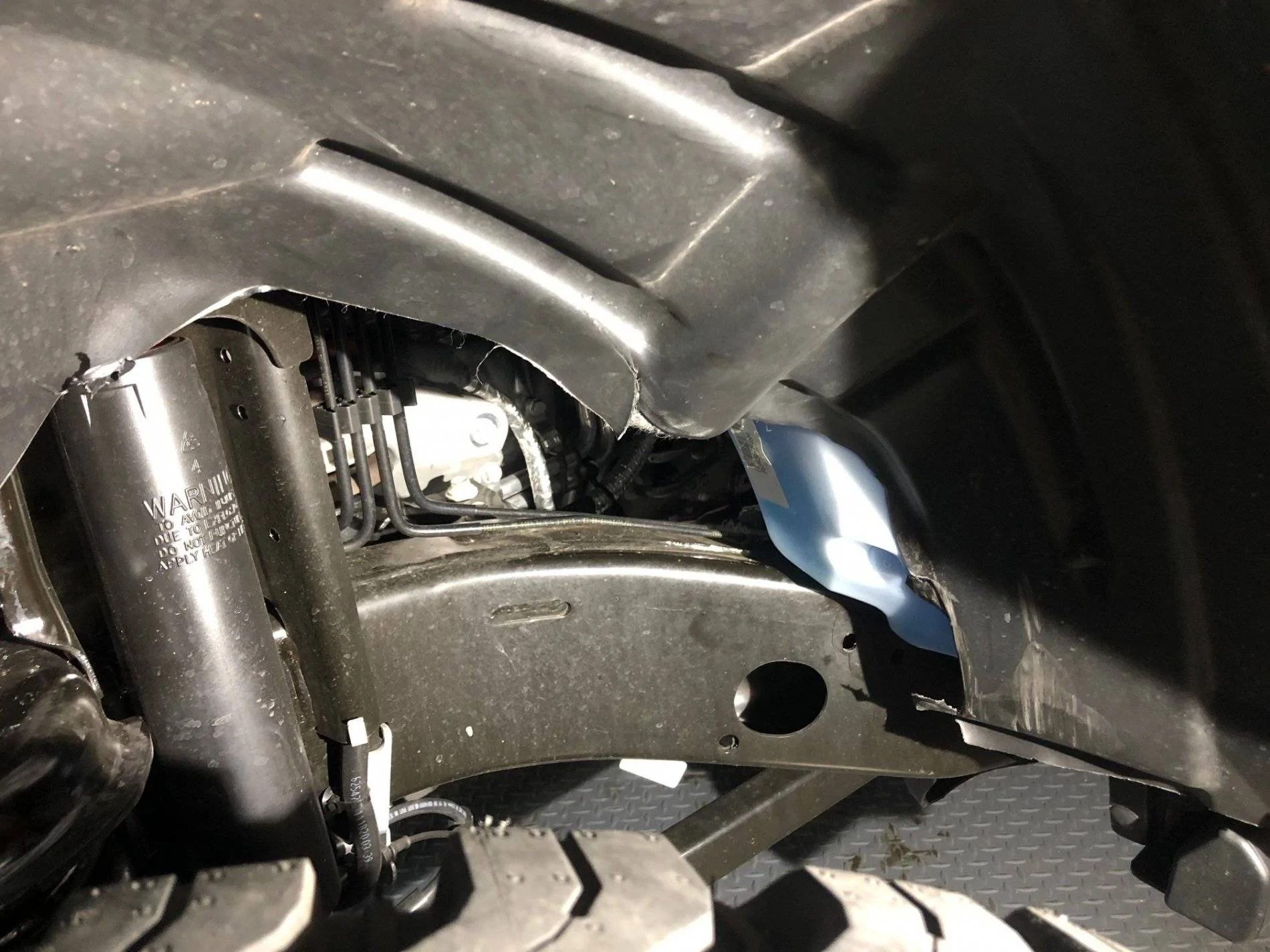 Jeep Wrangler JL Inner fender liner rub/defect IMG_3653