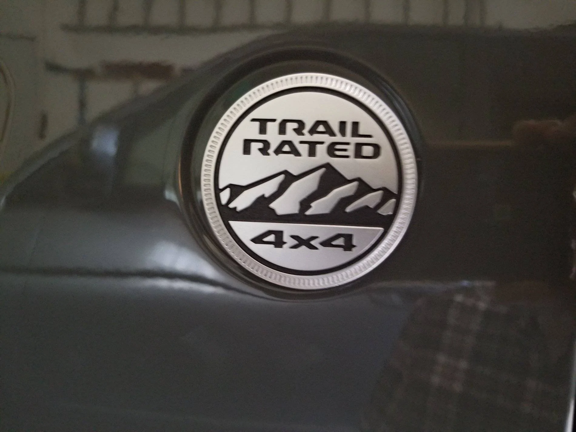 Jeep Wrangler JL Debadging Problem 20190719_152752