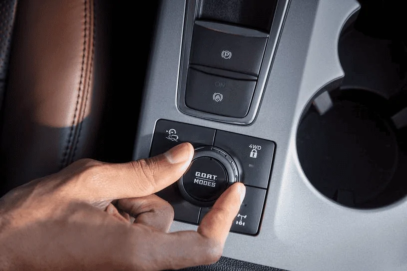 Jeep Wrangler JL Bronco vs Jeep Wrangler mega thread 1616002607143