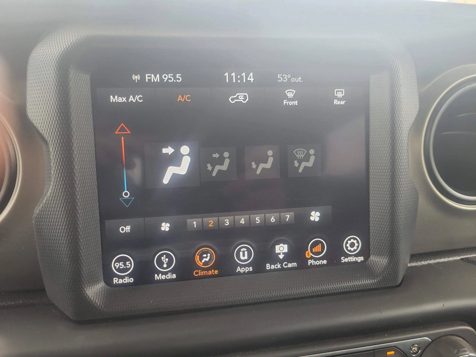 Jeep Wrangler JL Infotainment.com unit not working after steering TSB info