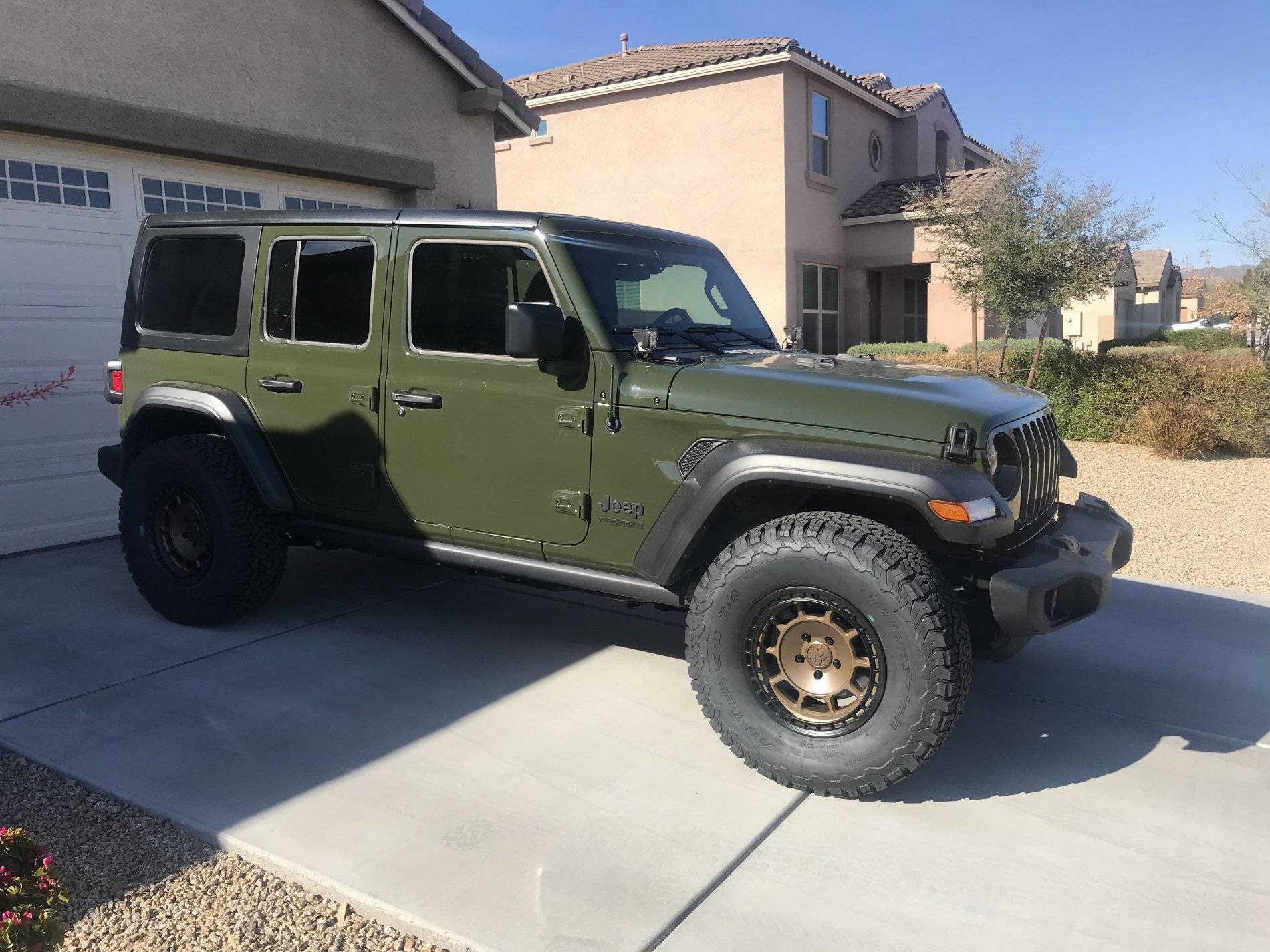Jeep Wrangler JL JL SAHARA BUILD HELP! A3B50617-A345-4959-B821-A56F55BF0C3F