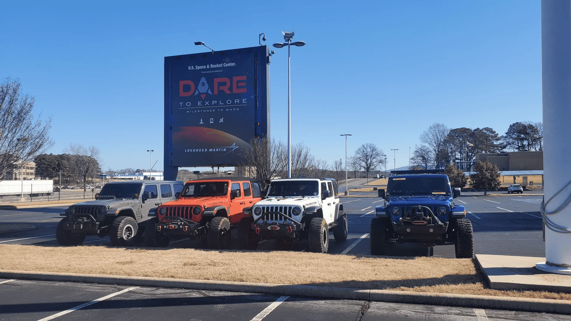 Jeep Wrangler JL 4 JLURs head from Michigan to Alabama and Florida to Wheel. Pick up some more Badges... 1616322261039