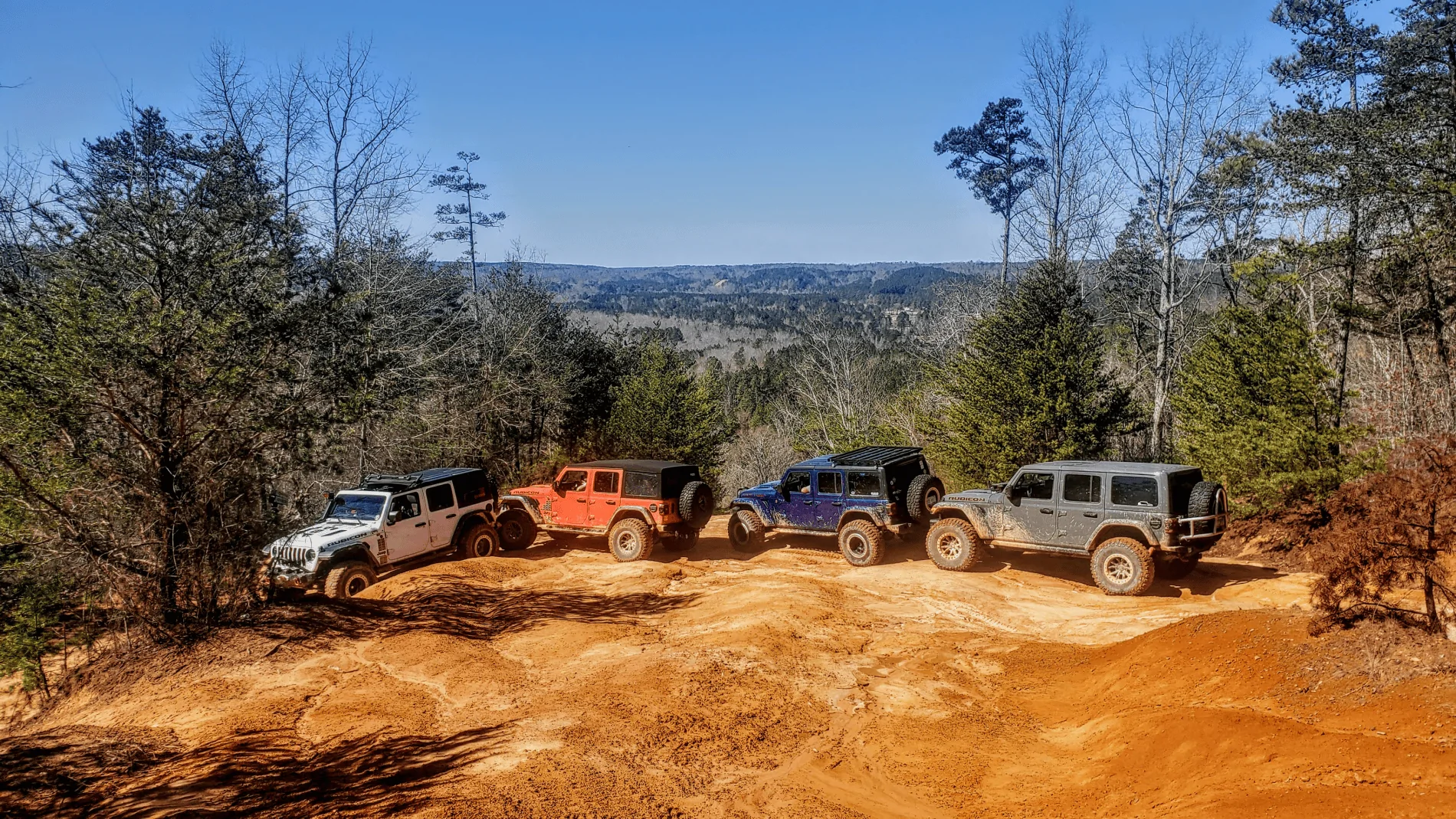 Jeep Wrangler JL 4 JLURs head from Michigan to Alabama and Florida to Wheel. Pick up some more Badges... 1616325946455