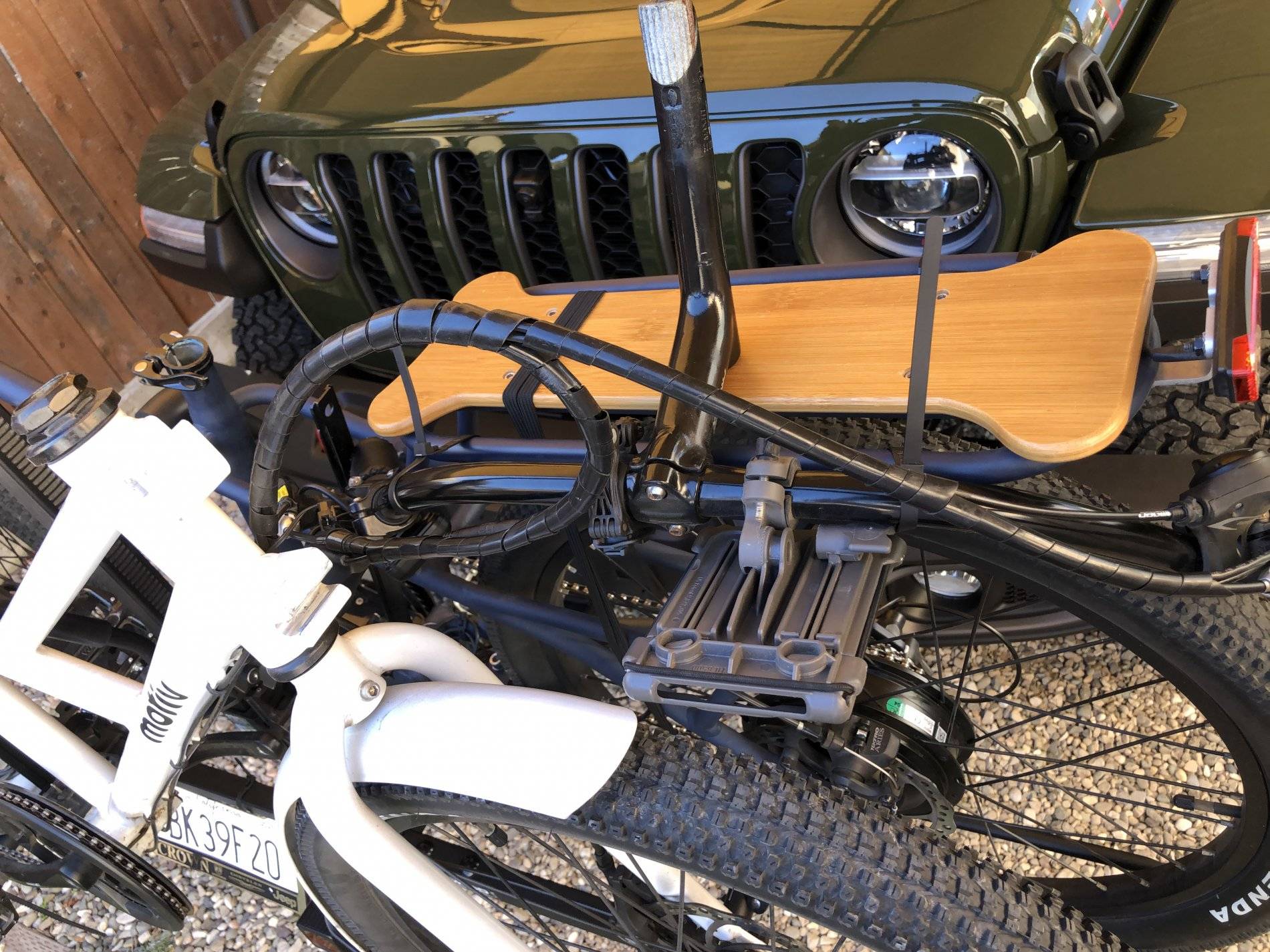 Jeep Wrangler JL Project Front Ebike Transport DC091DB0-8F8C-4BFE-B8E2-4F08B526E5F3